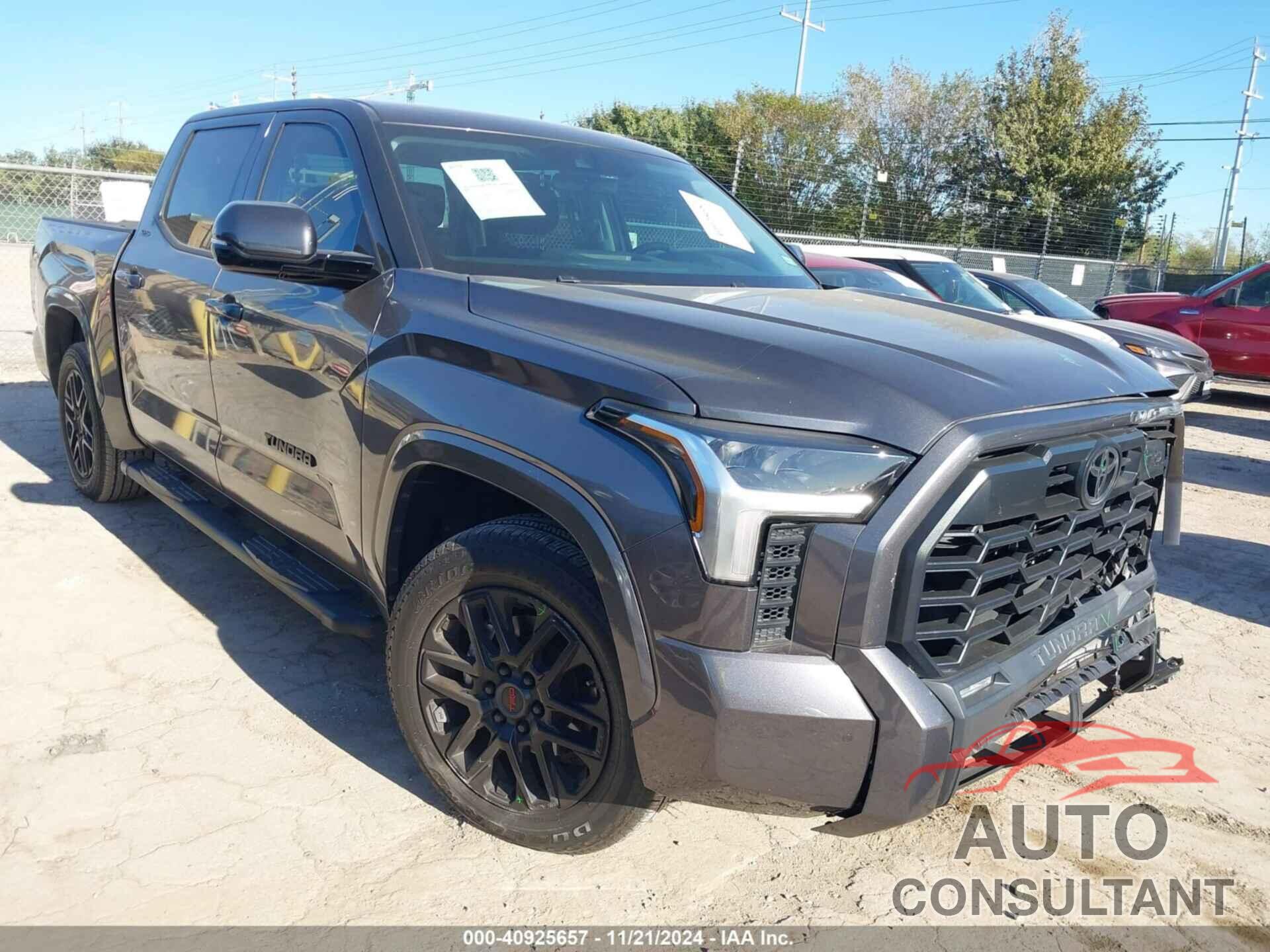 TOYOTA TUNDRA 2022 - 5TFLA5DB8NX039601