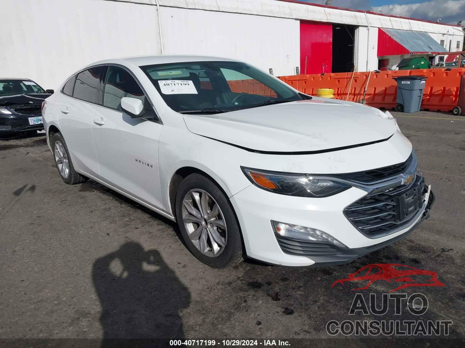 CHEVROLET MALIBU 2019 - 1G1ZD5ST4KF192371