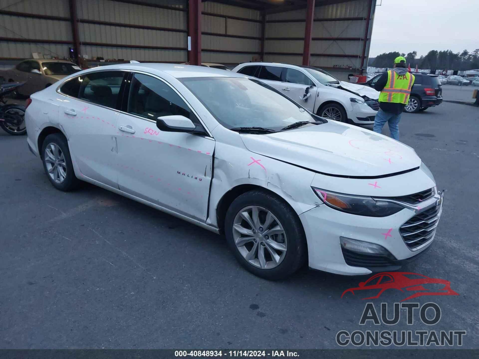 CHEVROLET MALIBU 2022 - 1G1ZD5ST1NF151118