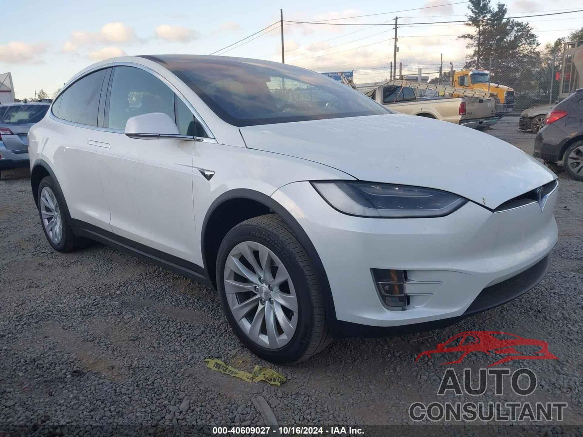 TESLA MODEL X 2018 - 5YJXCDE20JF139460