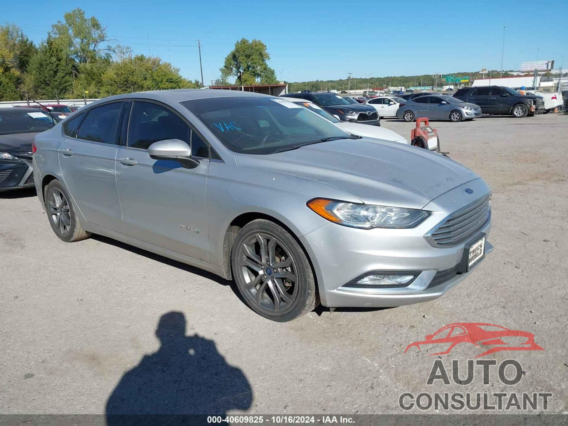 FORD FUSION HYBRID 2017 - 3FA6P0LU5HR381981