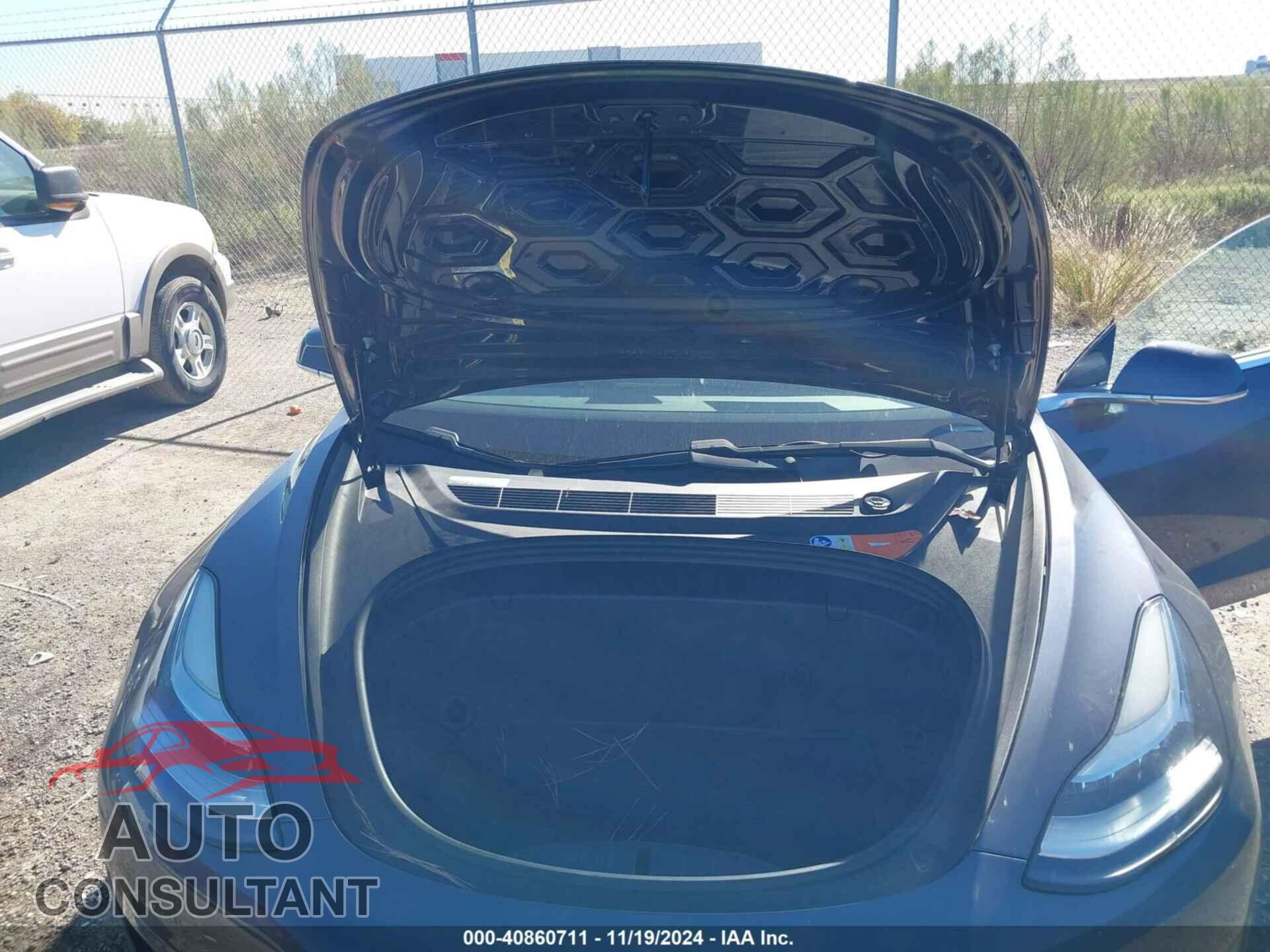 TESLA MODEL 3 2018 - 5YJ3E1EA6JF020066