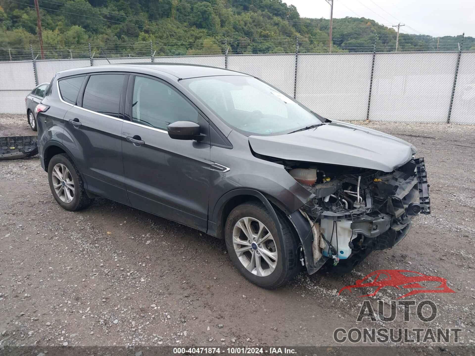 FORD ESCAPE 2017 - 1FMCU9GD9HUC75431