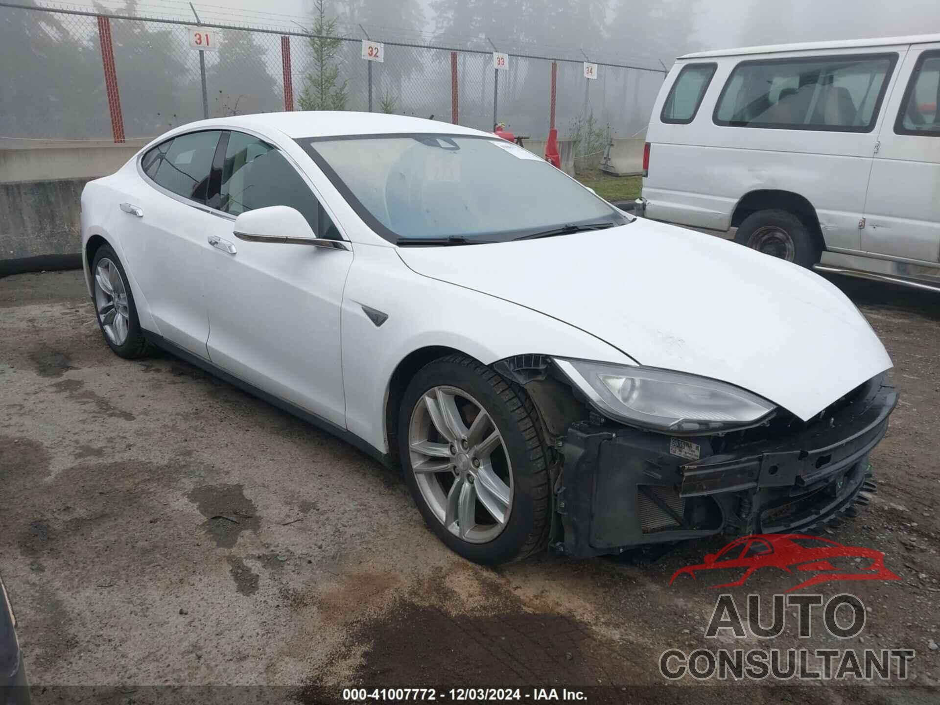 TESLA MODEL S 2015 - 5YJSA1E2XFF111896