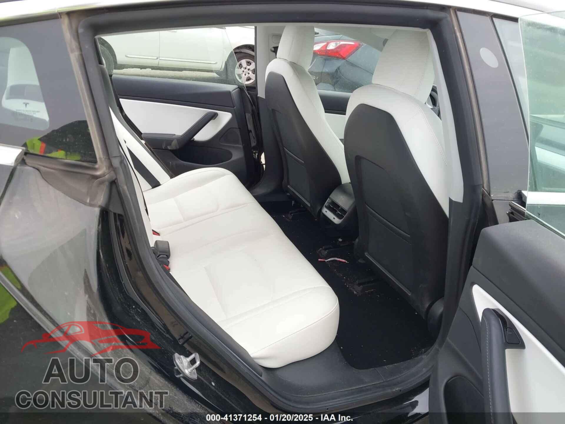 TESLA MODEL 3 2018 - 5YJ3E1EB9JF188437
