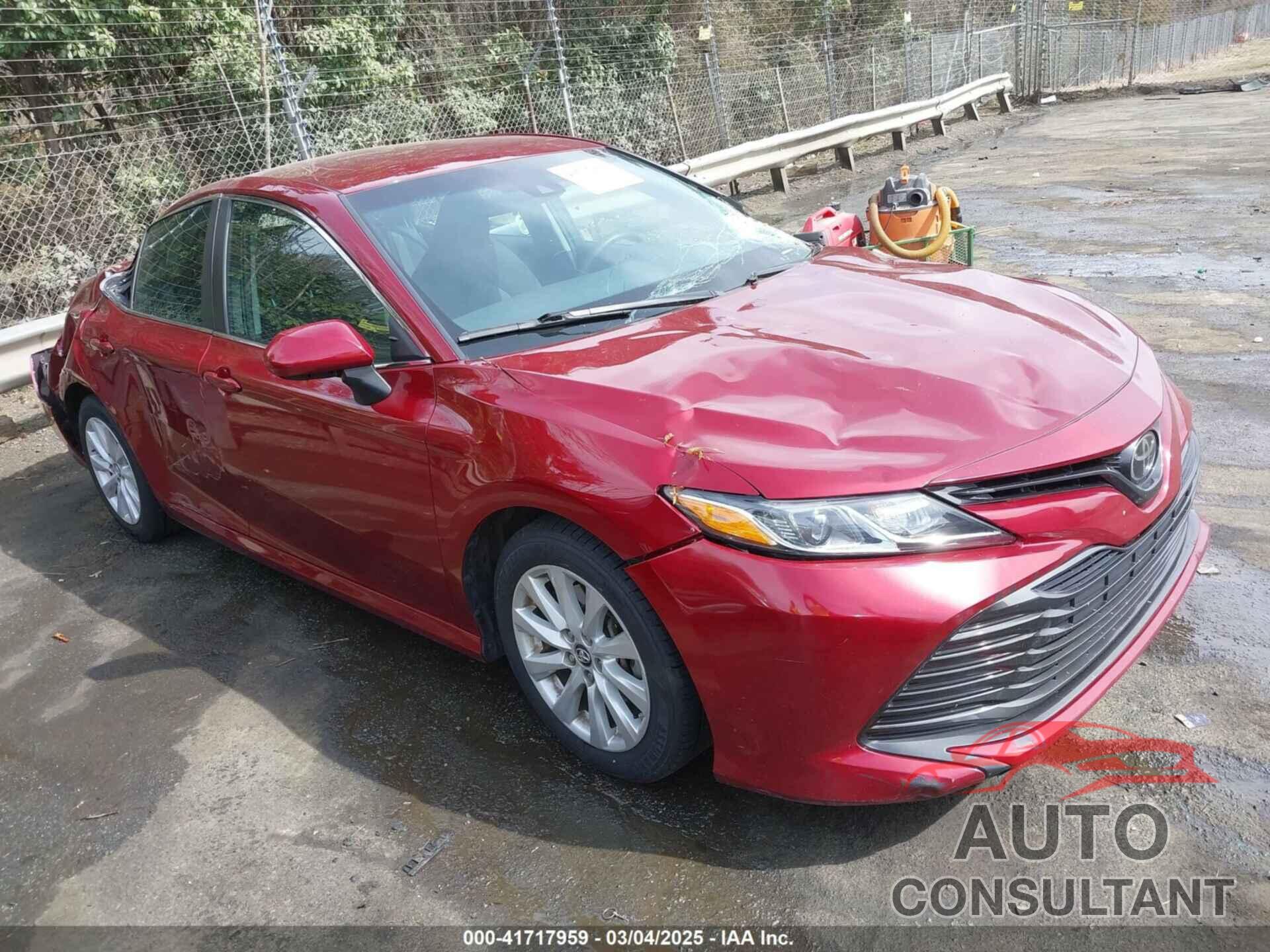 TOYOTA CAMRY 2018 - 4T1B11HK9JU626766