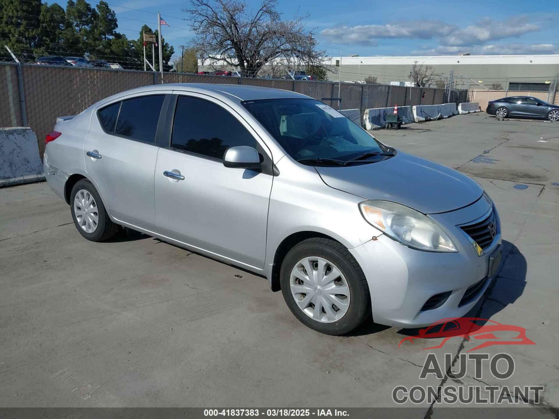 NISSAN VERSA 2013 - 3N1CN7AP9DL872935