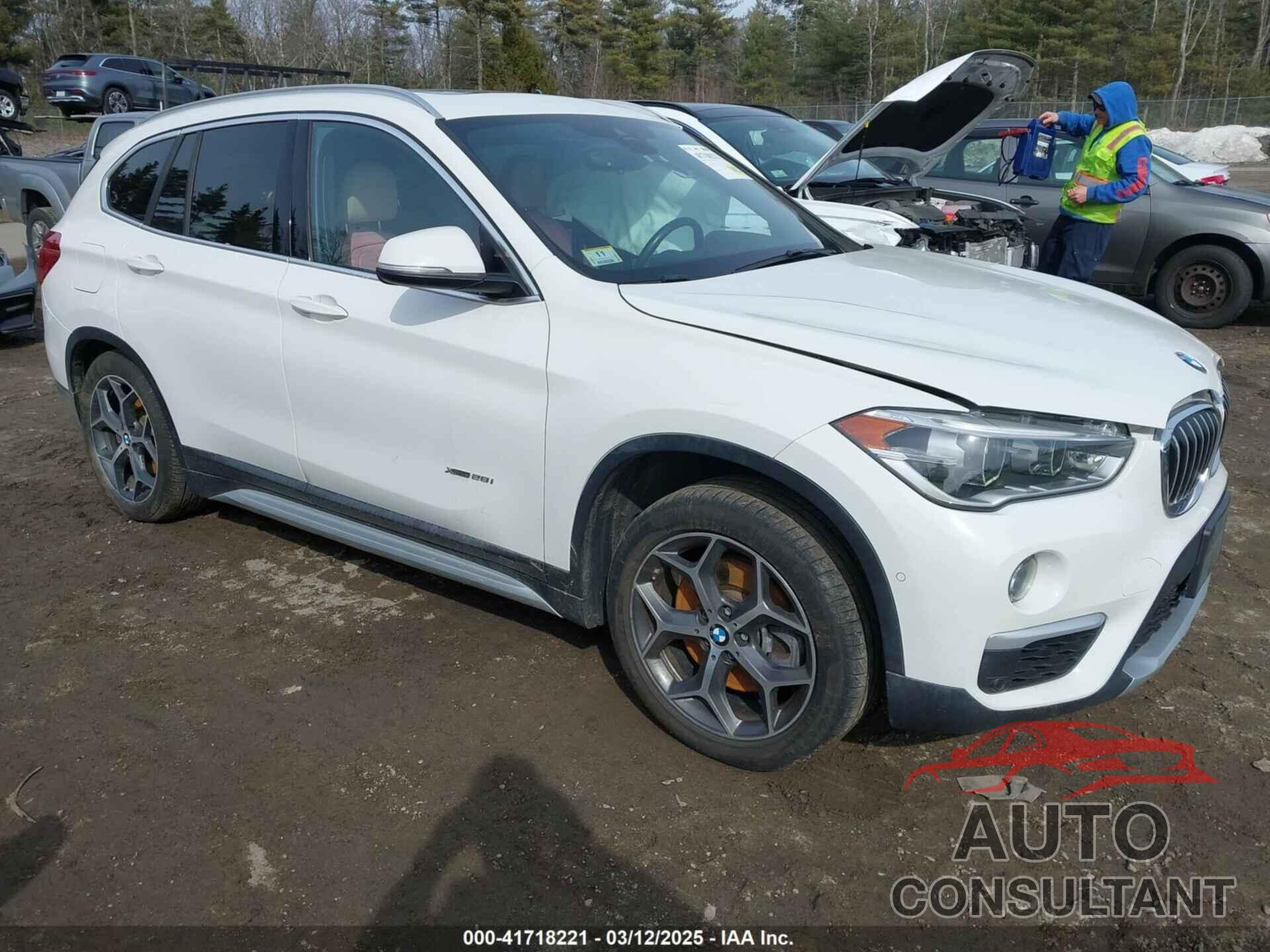 BMW X1 2017 - WBXHT3Z32H4A56492
