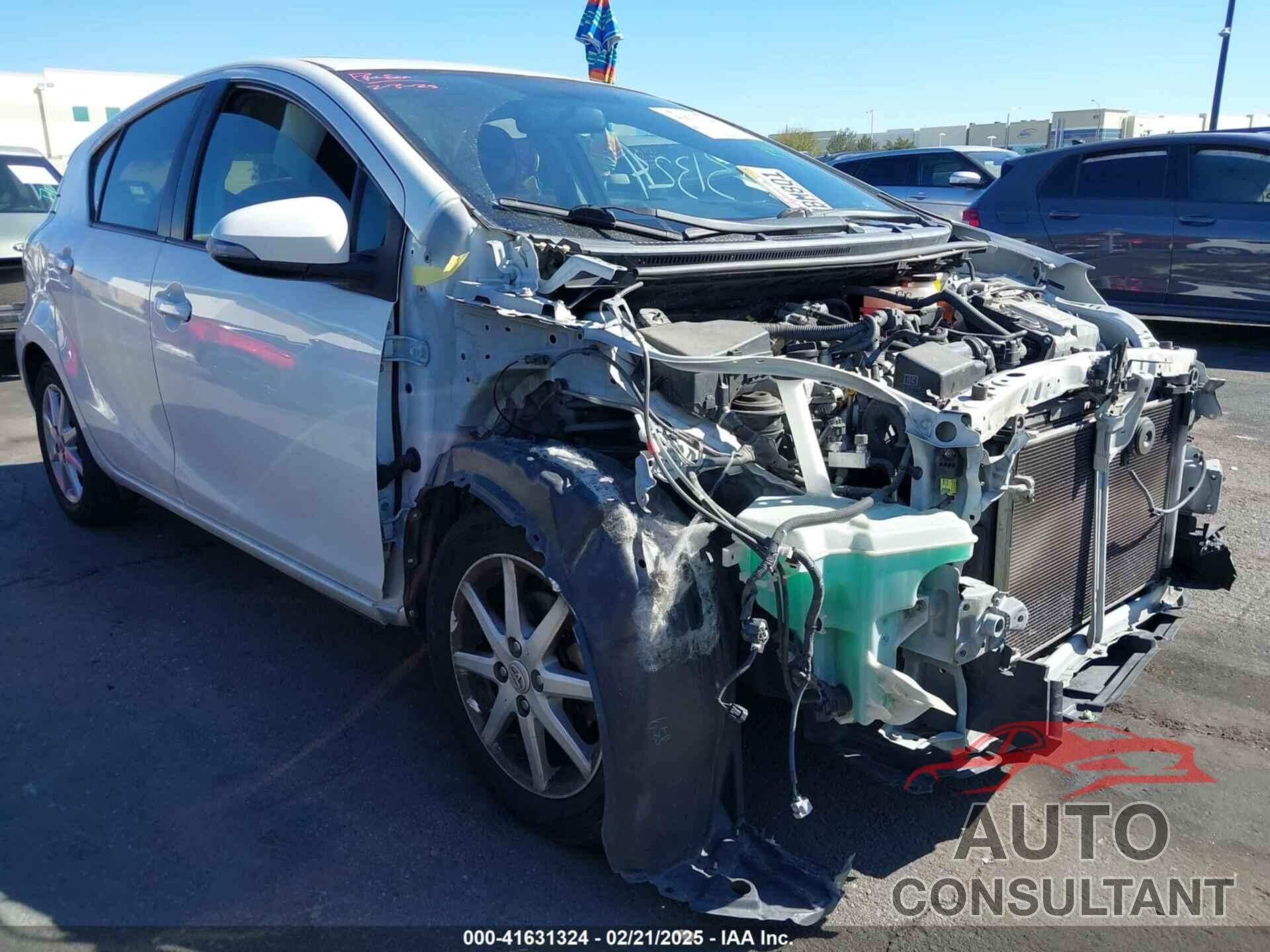 TOYOTA PRIUS C 2015 - JTDKDTB32F1094973