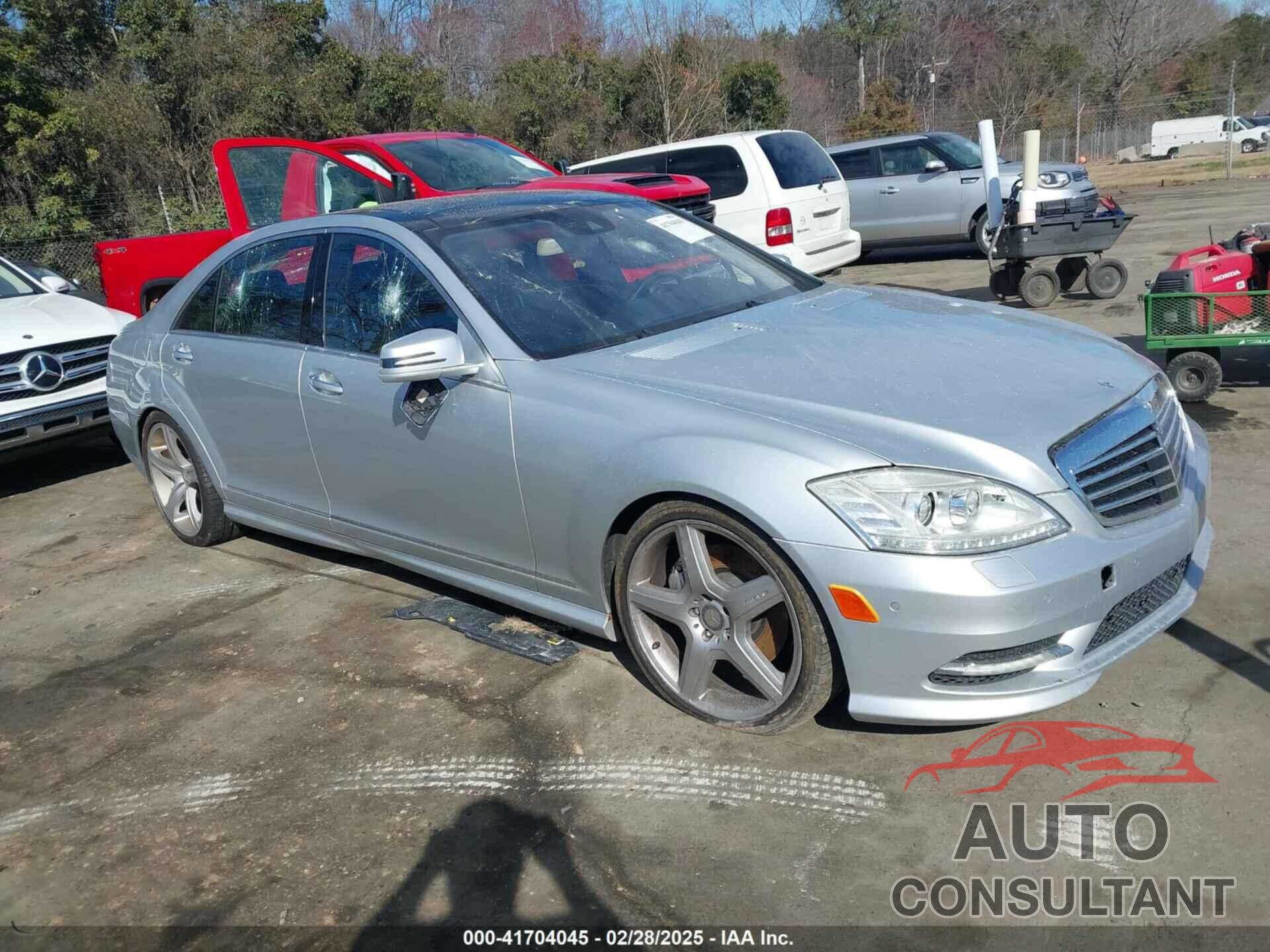 MERCEDES-BENZ S 550 2013 - WDDNG7DB5DA515247