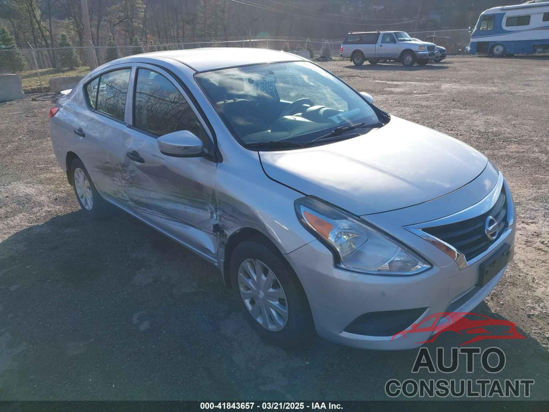 NISSAN VERSA 2018 - 3N1CN7AP1JL858653