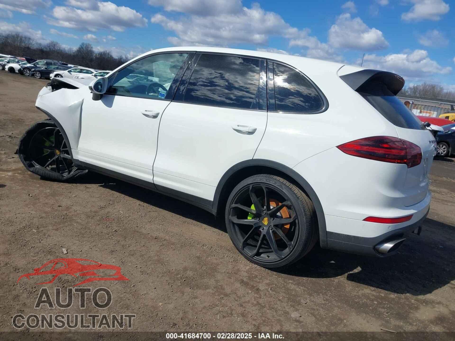 PORSCHE CAYENNE 2016 - WP1AA2A26GLA02503