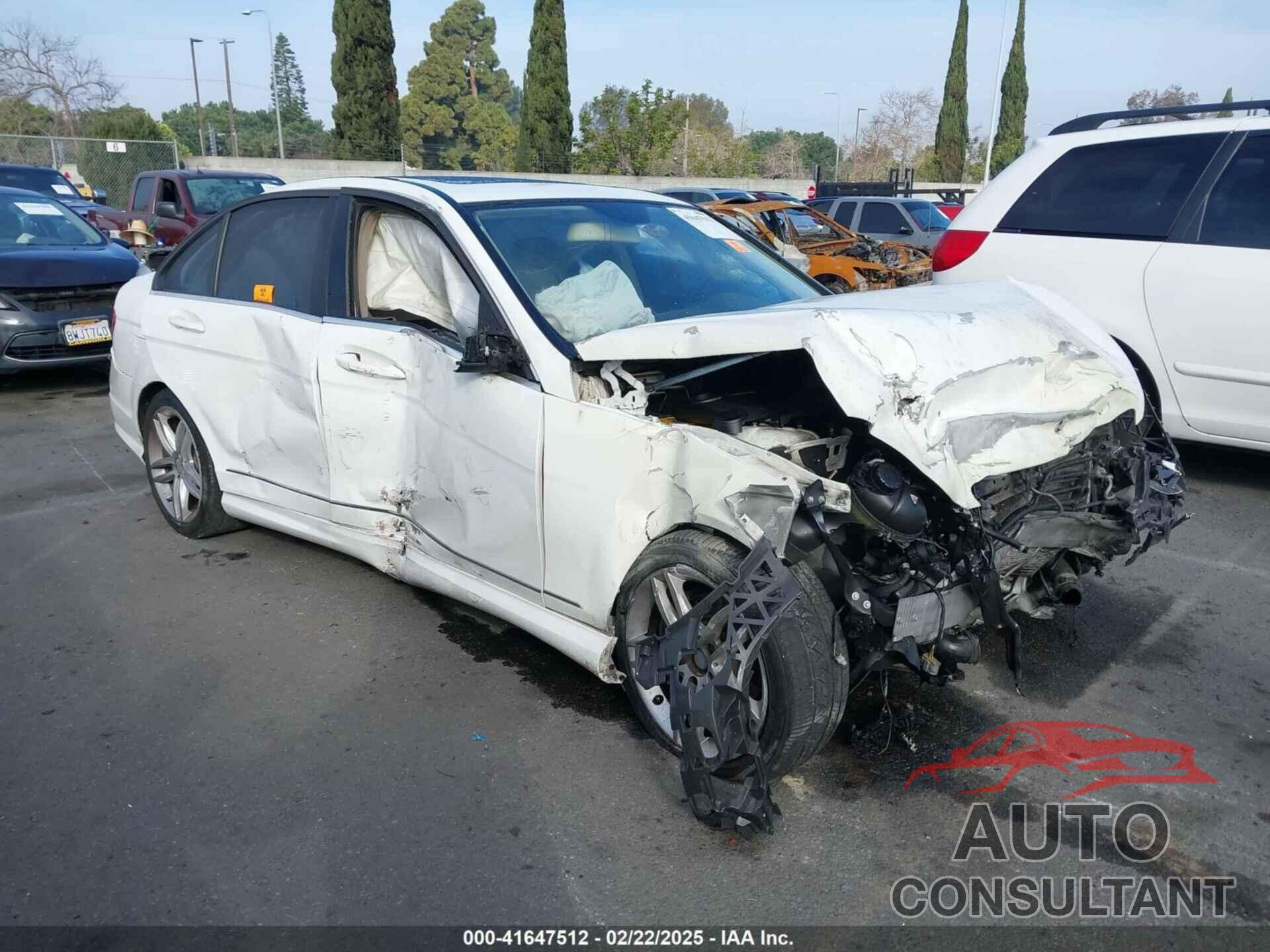MERCEDES-BENZ C 250 2013 - WDDGF4HB8DA864939