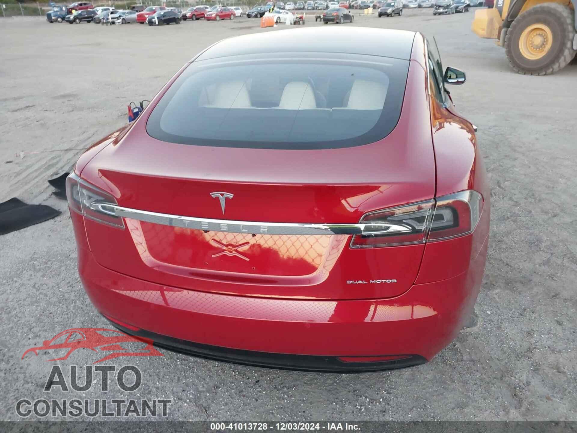 TESLA MODEL S 2020 - 5YJSA1E26LF390856