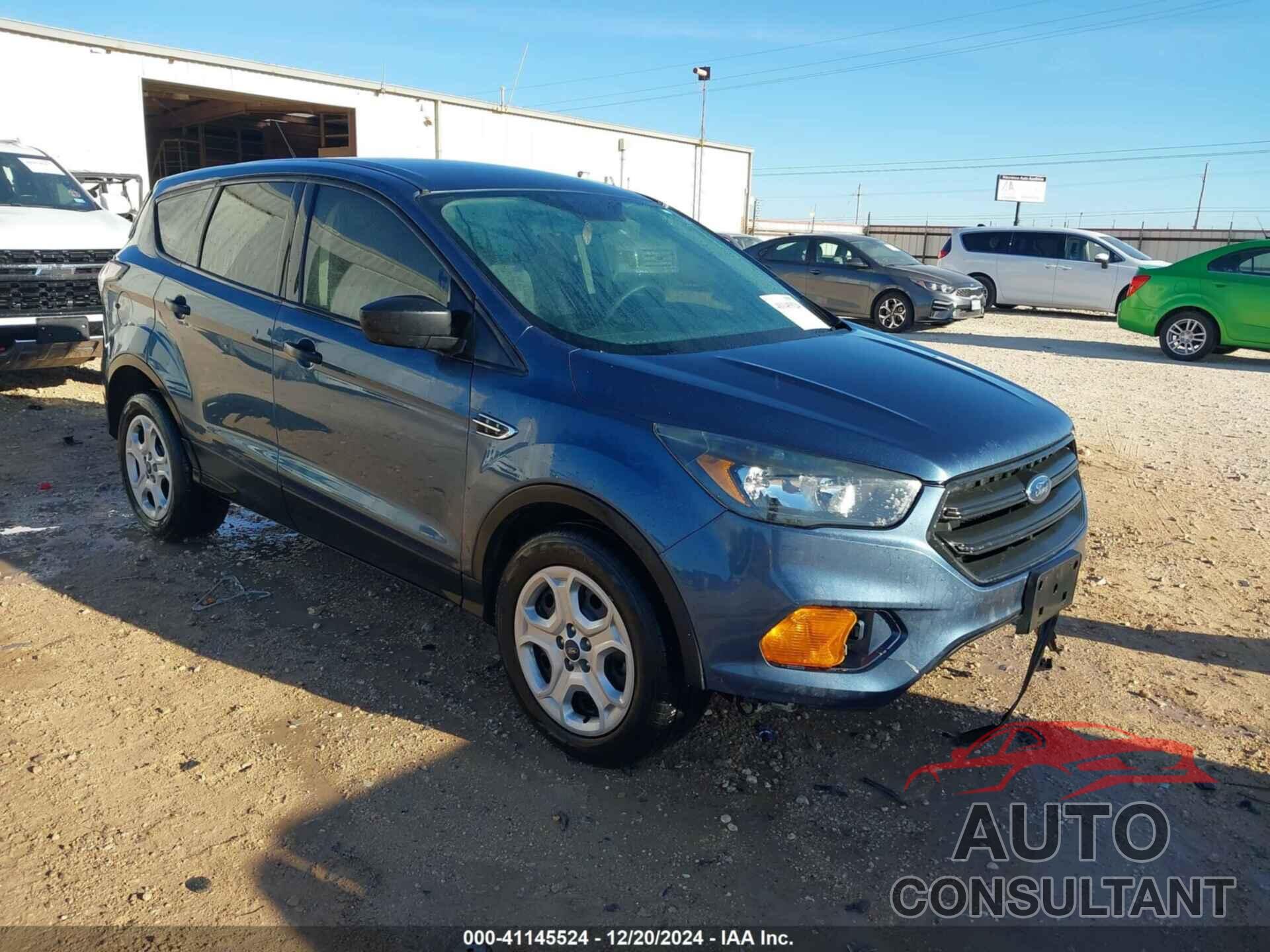 FORD ESCAPE 2018 - 1FMCU0F70JUC94852