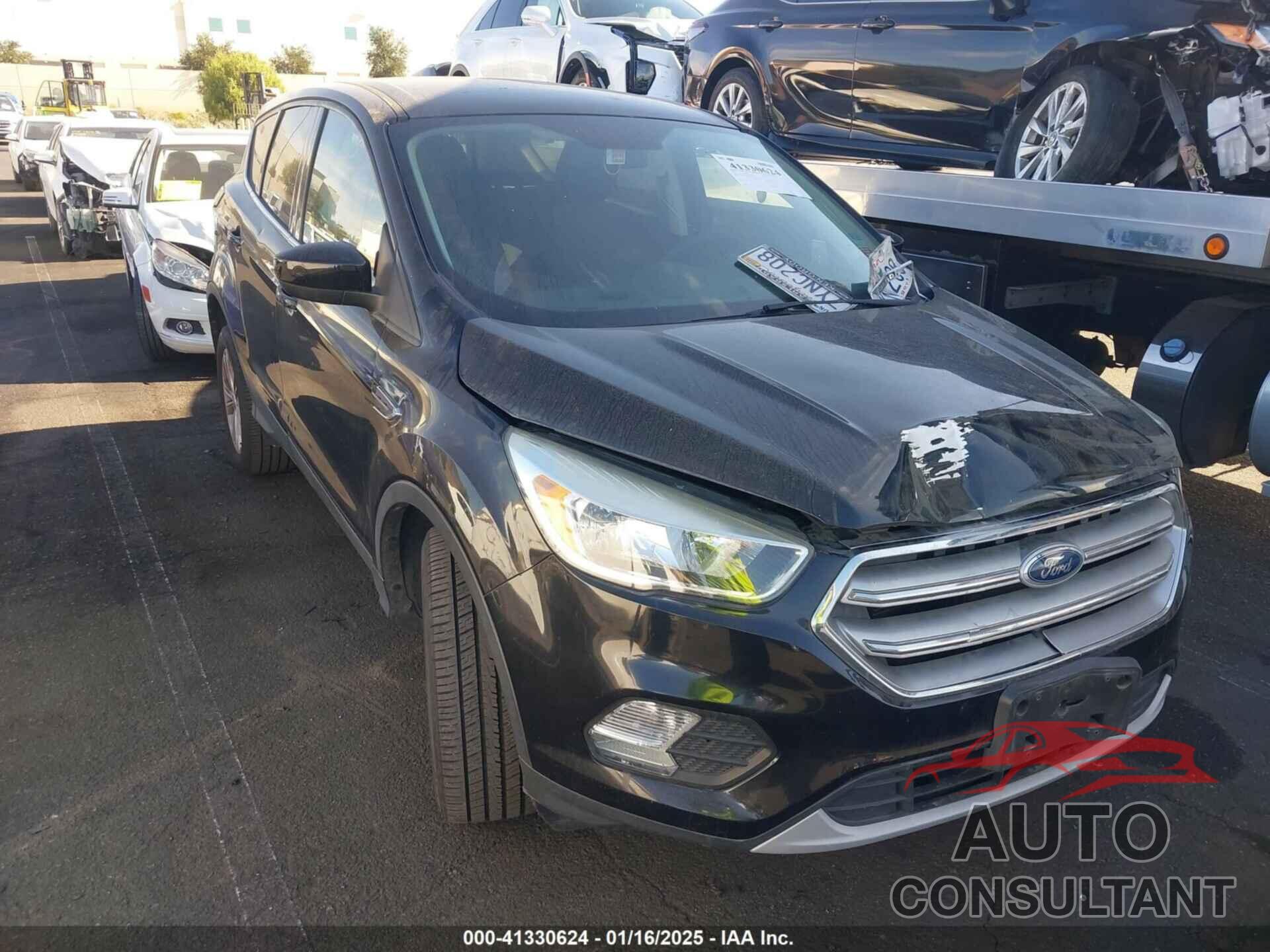 FORD ESCAPE 2017 - 1FMCU0GD8HUD54133