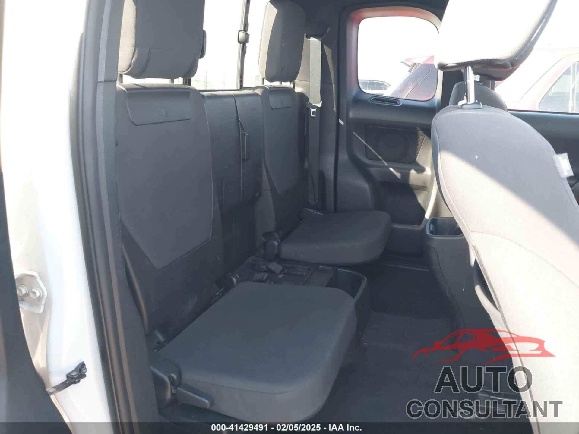 TOYOTA TACOMA 2017 - 5TFSZ5AN6HX099092