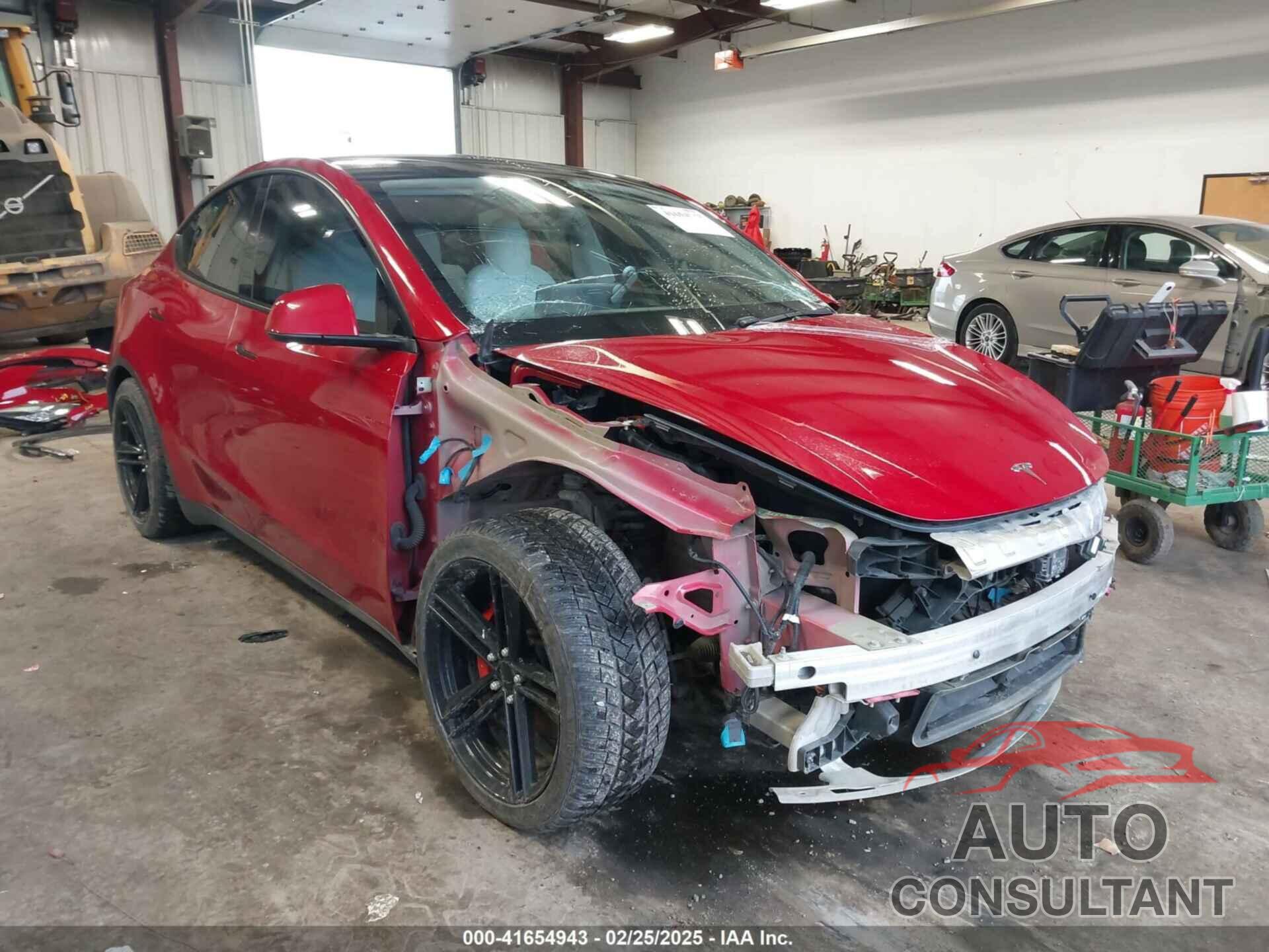 TESLA MODEL Y 2020 - 5YJYGDEF7LF028144