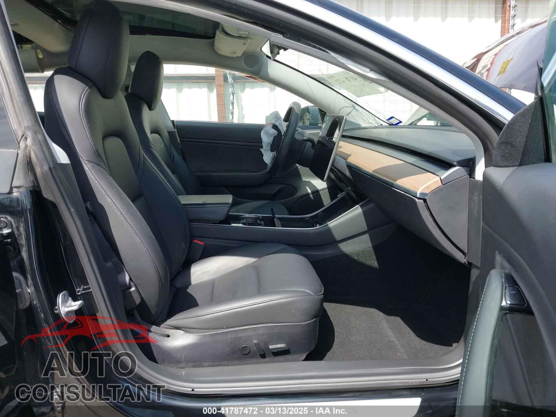 TESLA MODEL 3 2018 - 5YJ3E1EA2JF152709