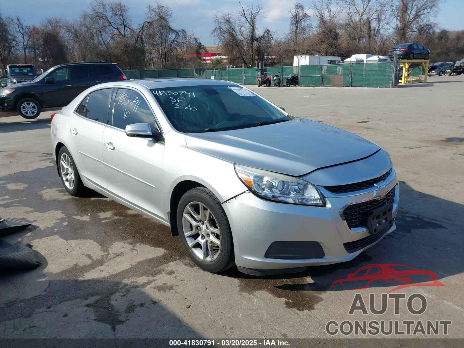 CHEVROLET MALIBU 2015 - 1G11C5SL0FF108312