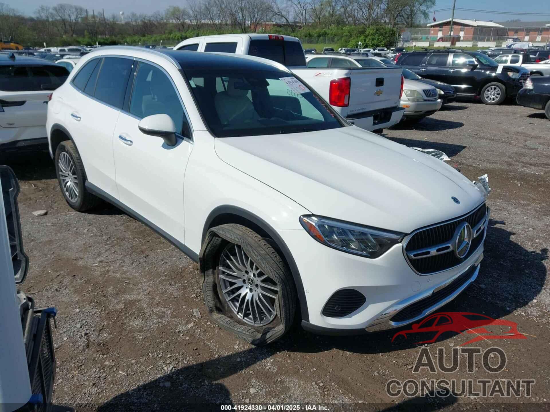 MERCEDES-BENZ GLC 300 2024 - W1NKM4GB5RF167307