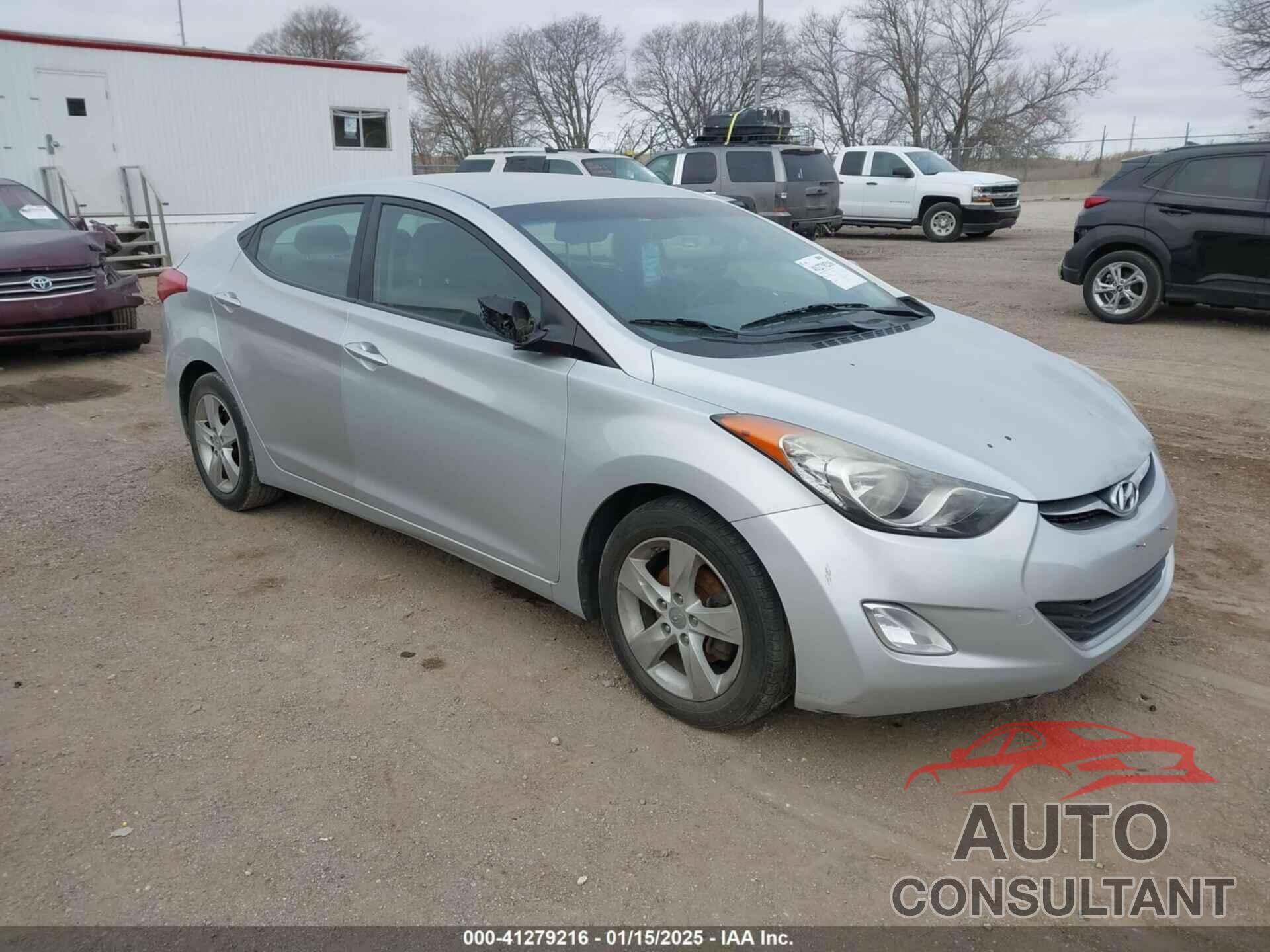 HYUNDAI ELANTRA 2013 - KMHDH4AE7DU009798