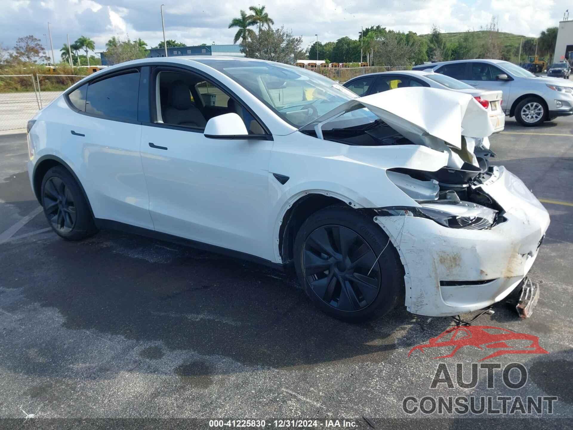 TESLA MODEL Y 2024 - 7SAYGDEDXRA329093