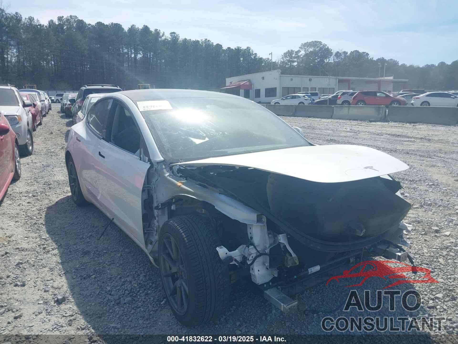 TESLA MODEL 3 2022 - 5YJ3E1EB0NF106570