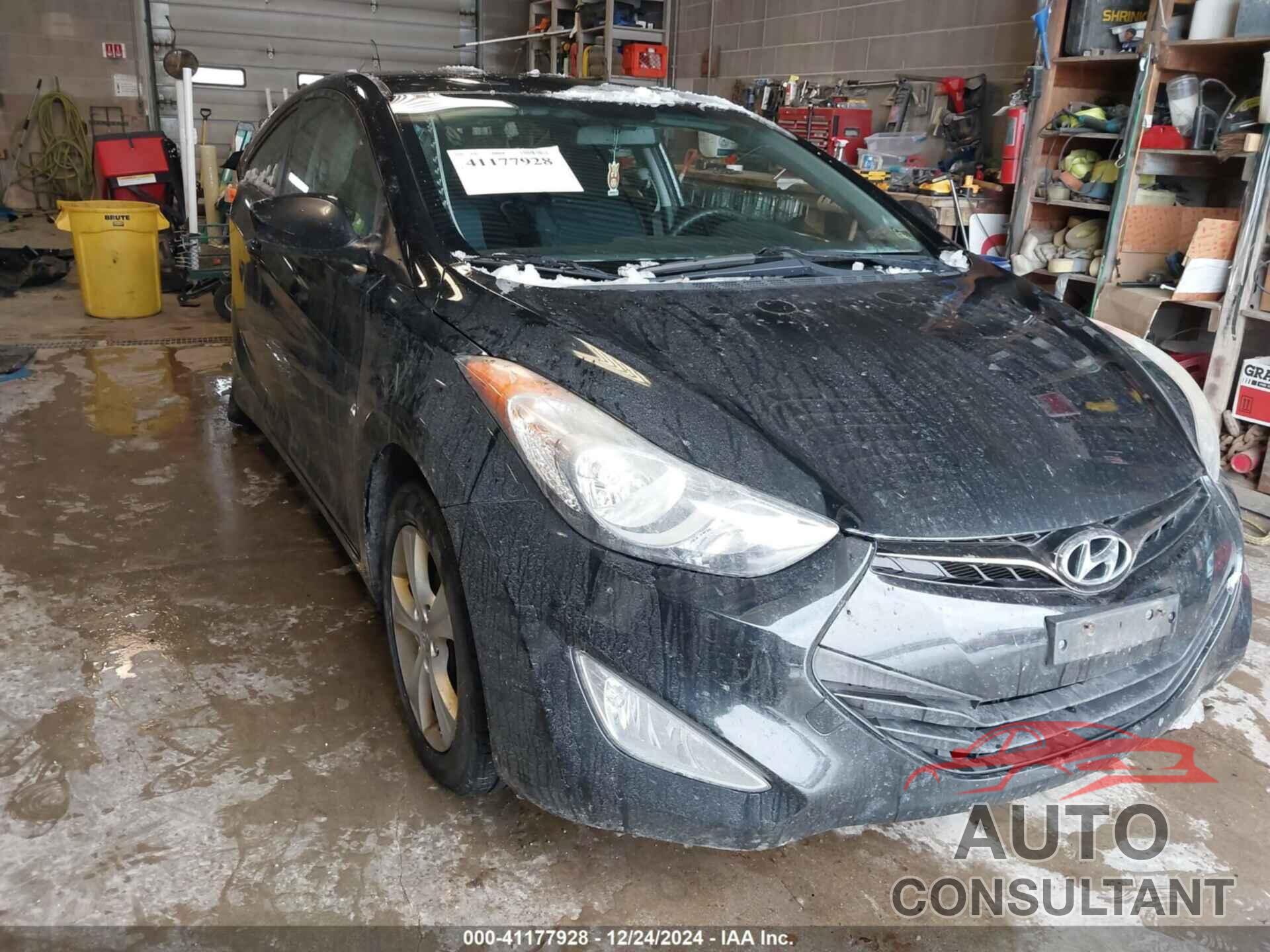 HYUNDAI ELANTRA 2013 - KMHDH6AE2DU016976