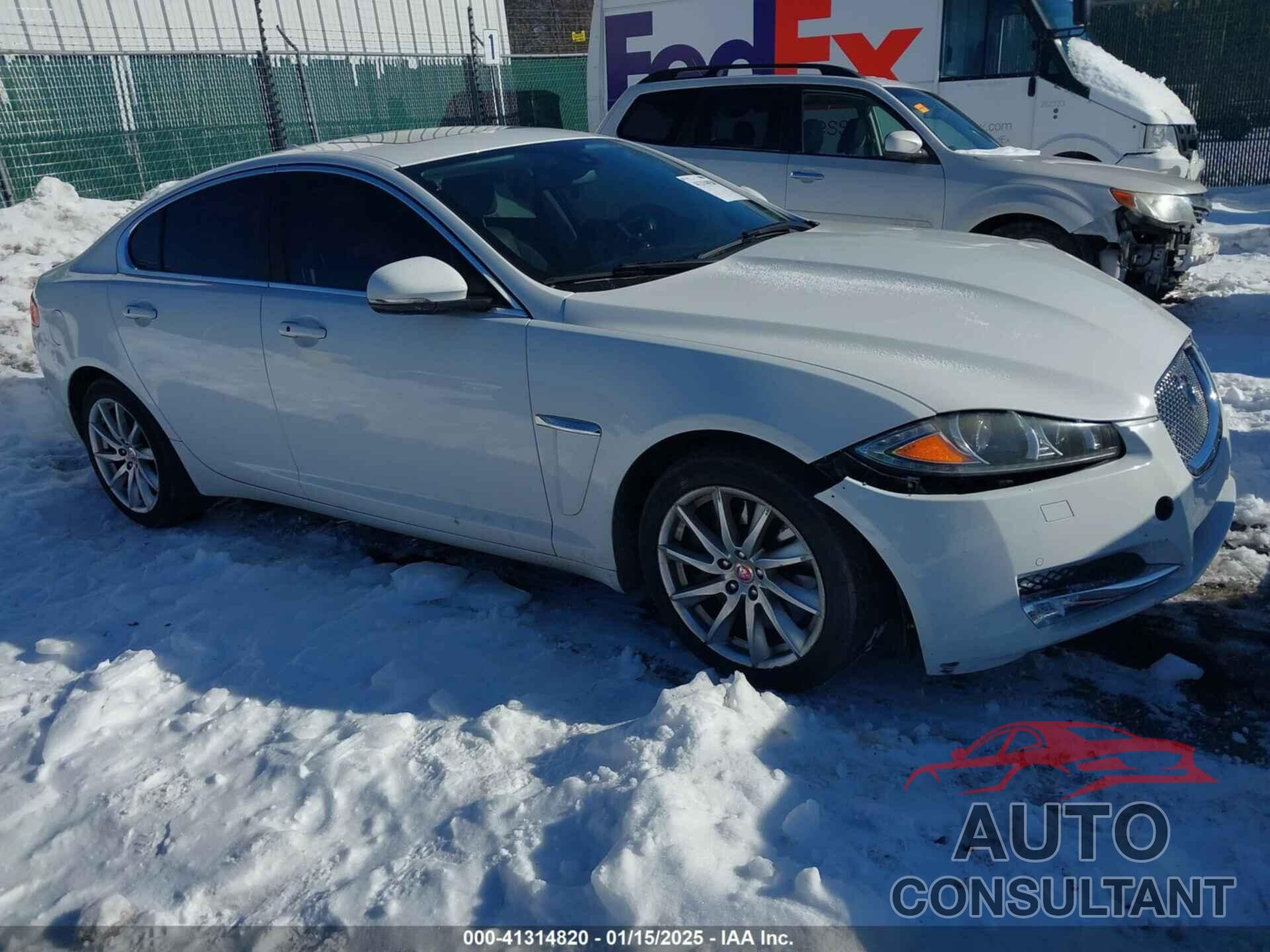 JAGUAR XF 2015 - SAJWA0FS0FPU88142