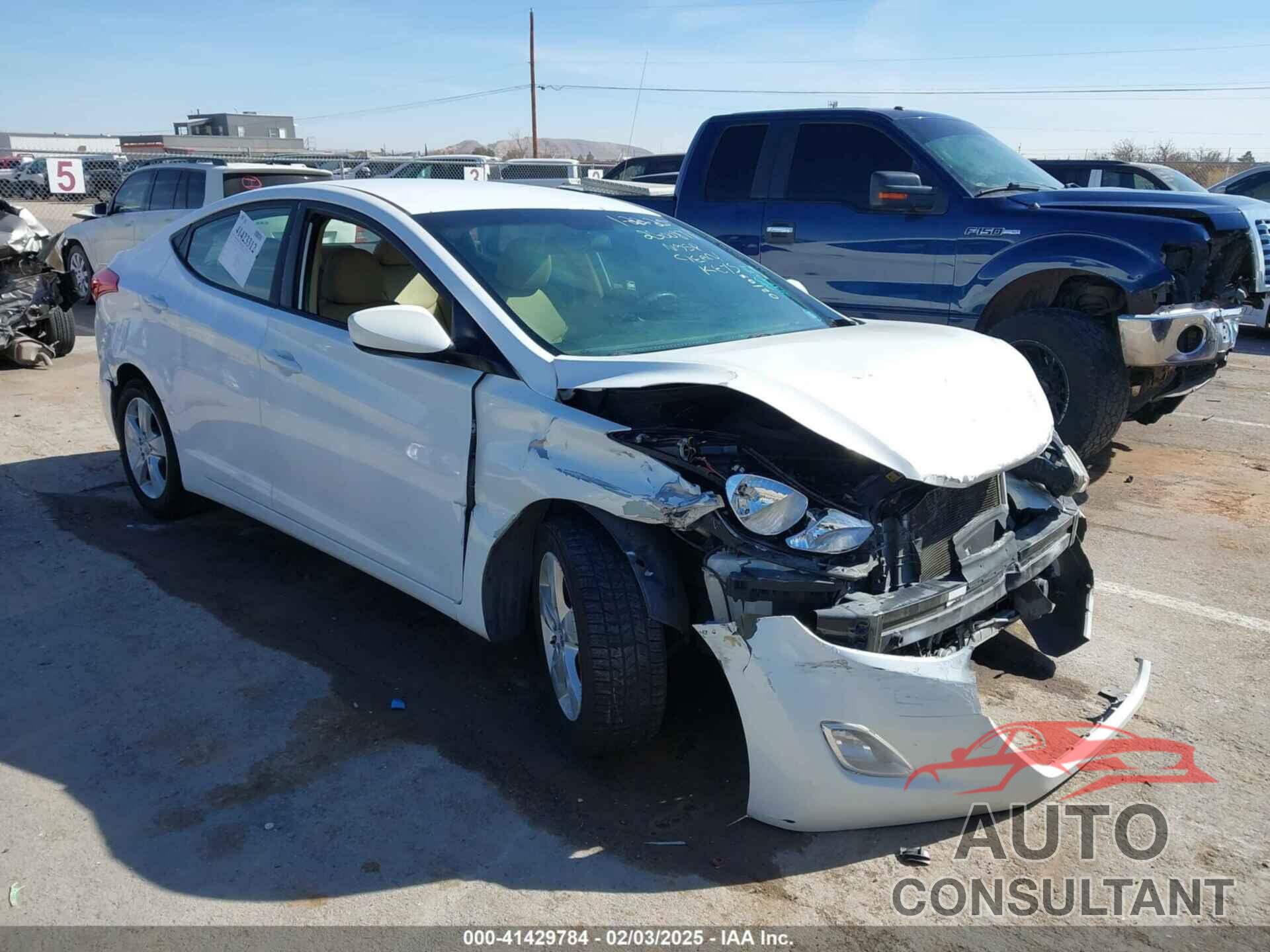 HYUNDAI ELANTRA 2013 - 5NPDH4AE3DH450178