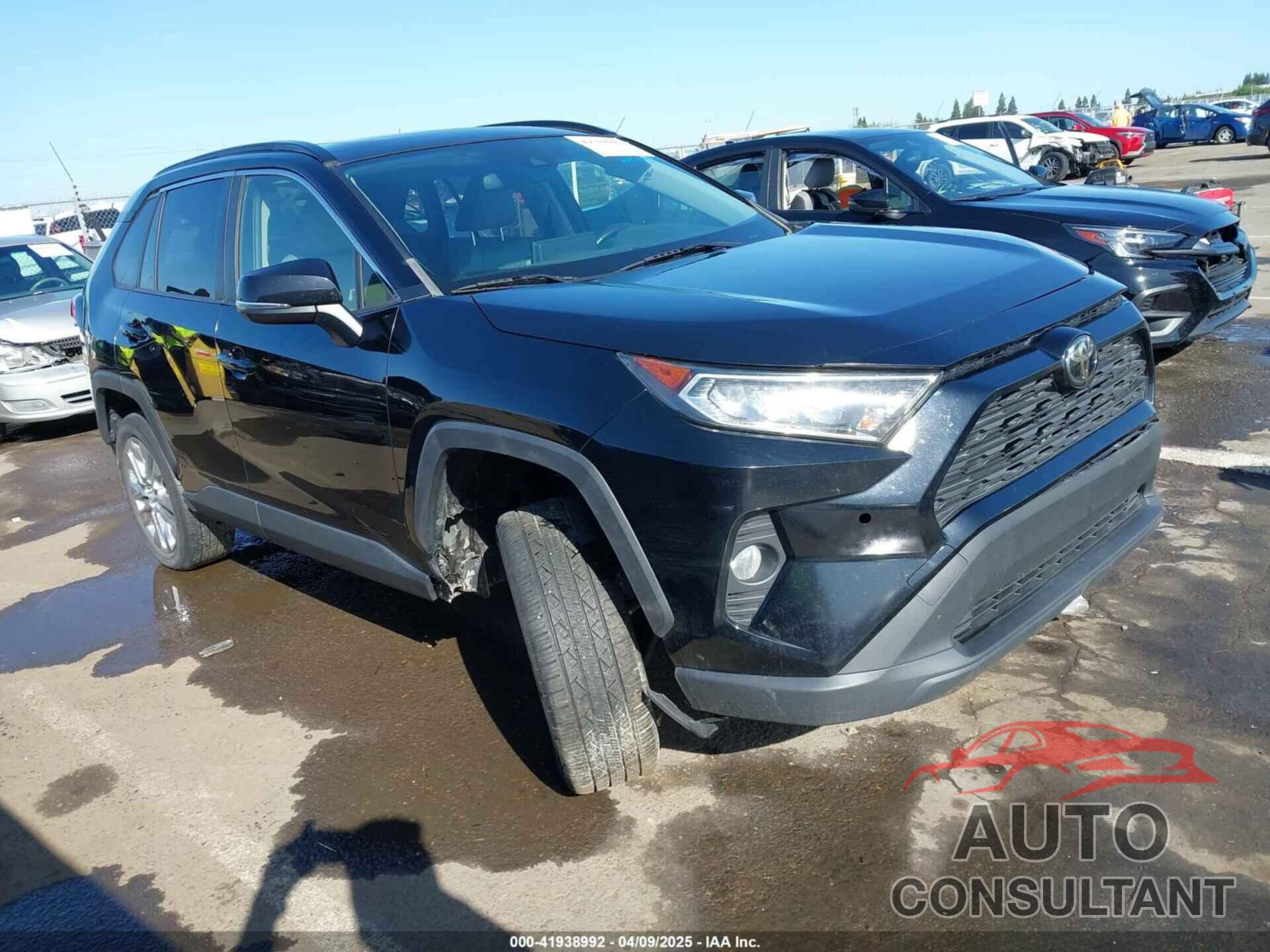 TOYOTA RAV4 2019 - JTMC1RFV7KD028911