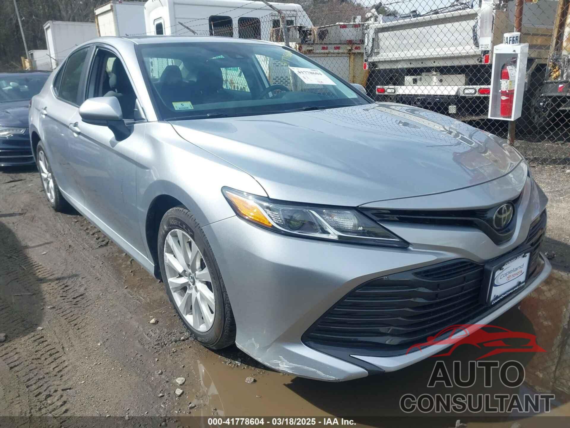 TOYOTA CAMRY 2019 - 4T1B11HK3KU240703