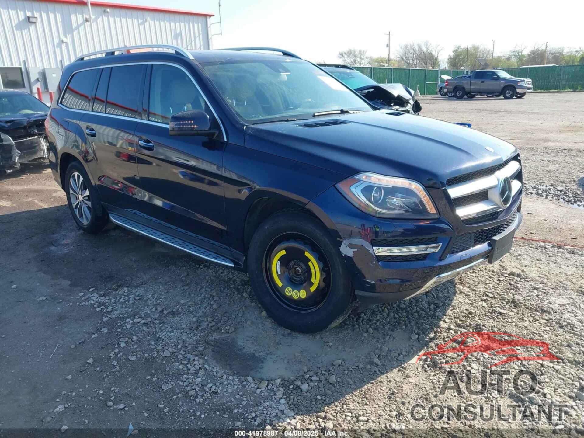 MERCEDES-BENZ GL 450 2015 - 4JGDF6EE4FA585431