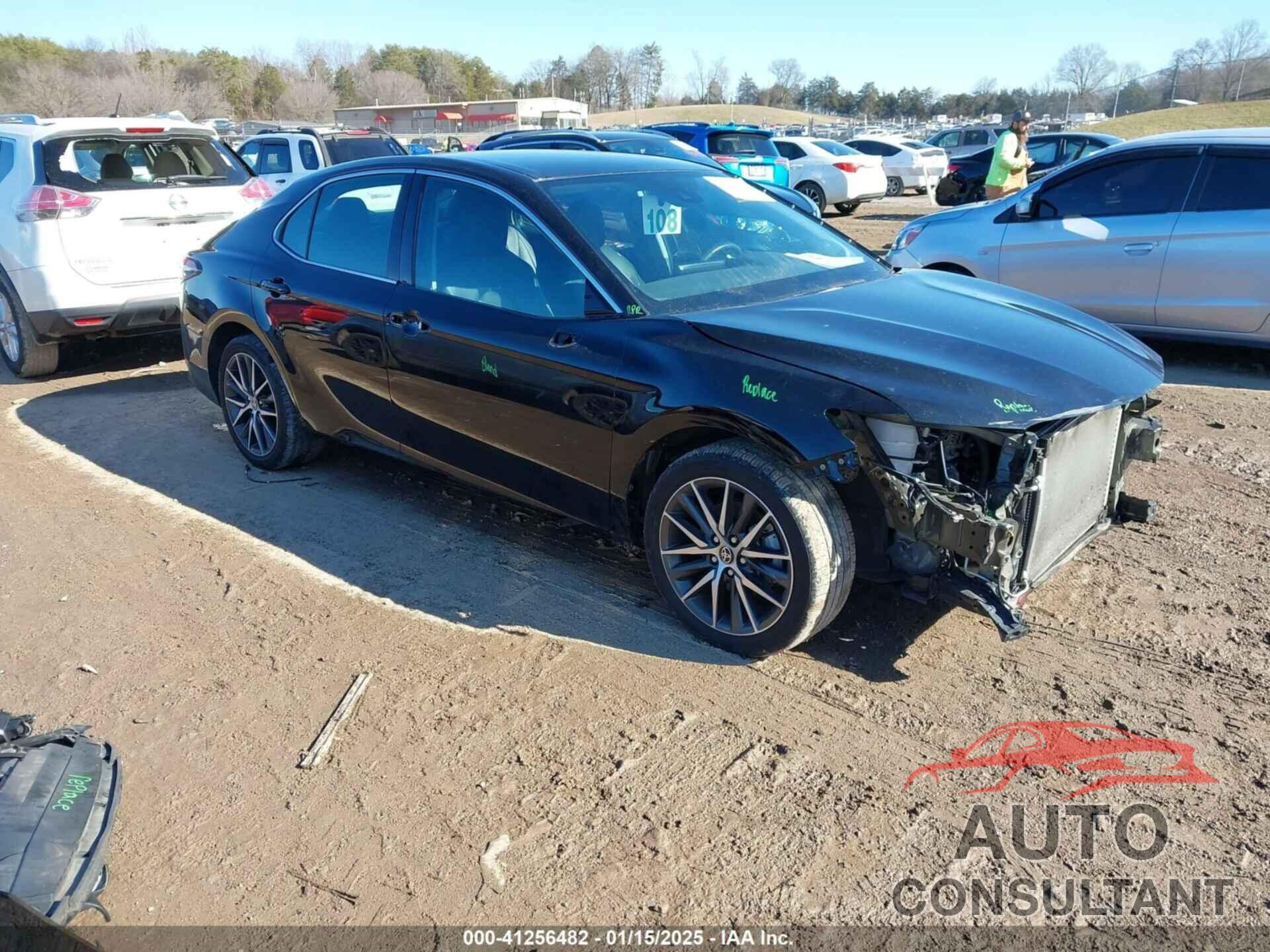TOYOTA CAMRY 2023 - 4T1F11BK0PU073041