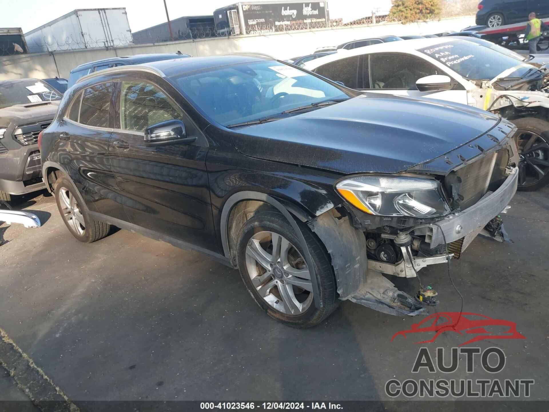 MERCEDES-BENZ GLA 2016 - WDCTG4EB1GJ242109