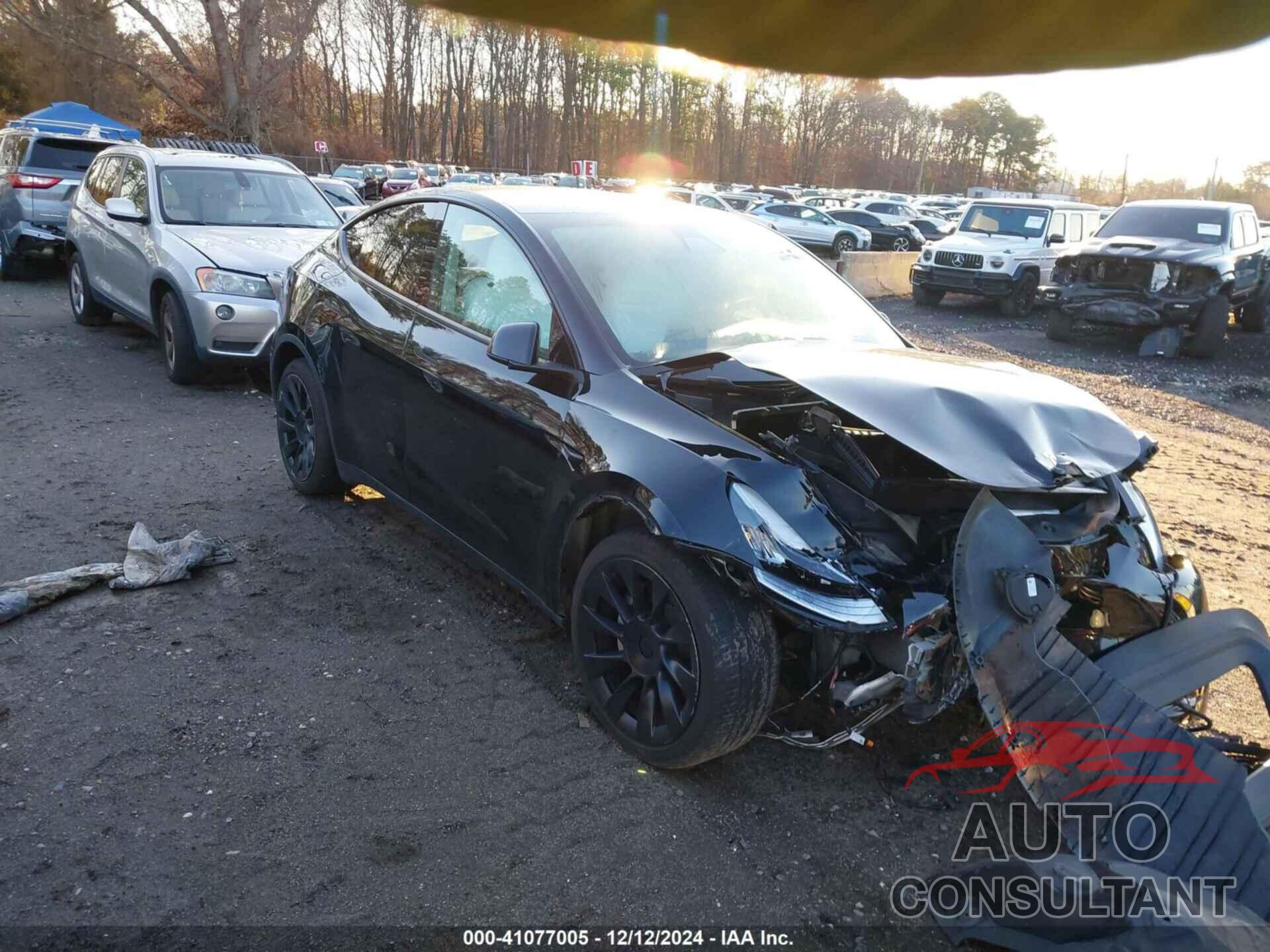 TESLA MODEL Y 2021 - 5YJYGDEE7MF077983