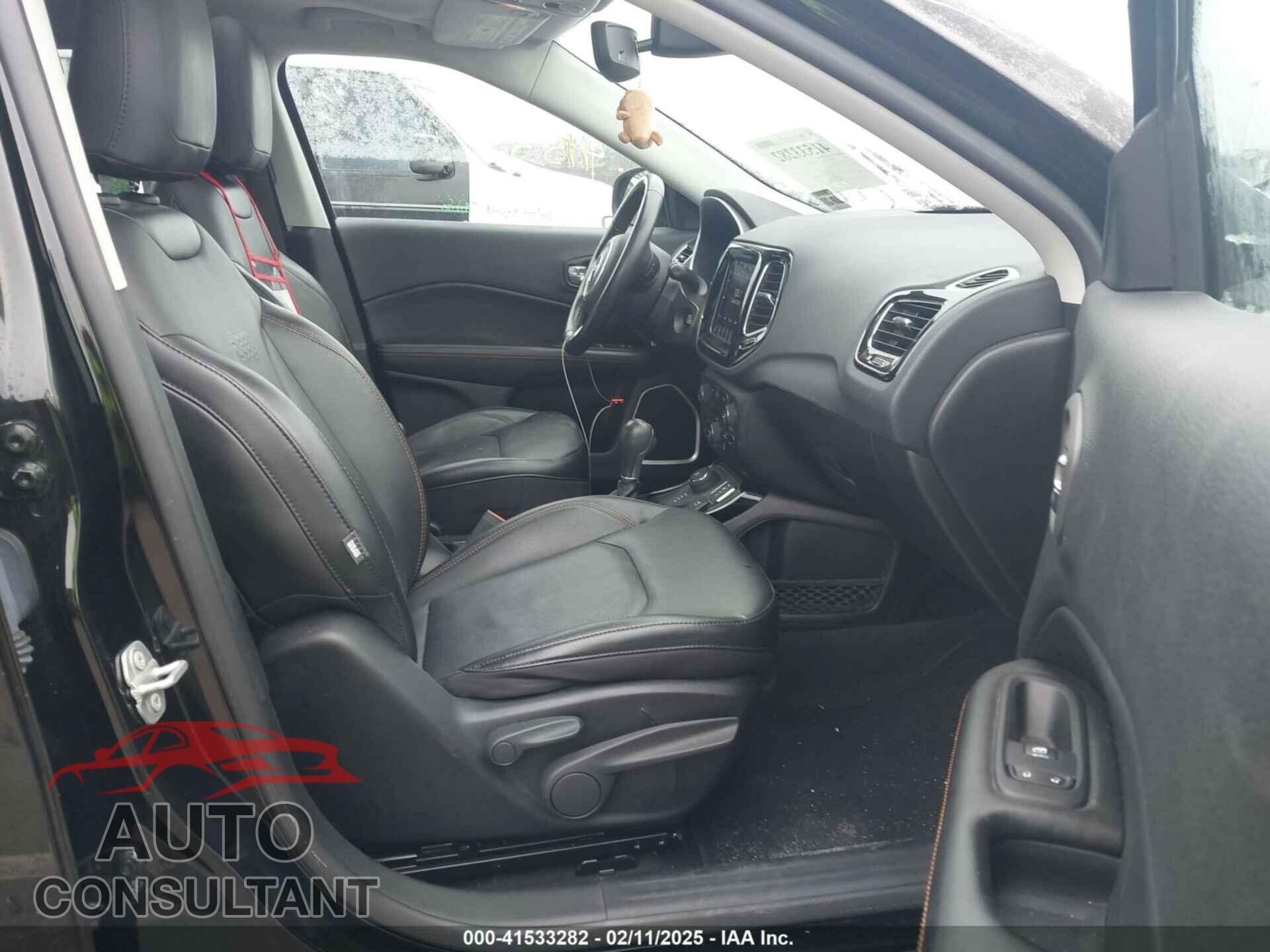 JEEP COMPASS 2020 - 3C4NJDCB2LT251987