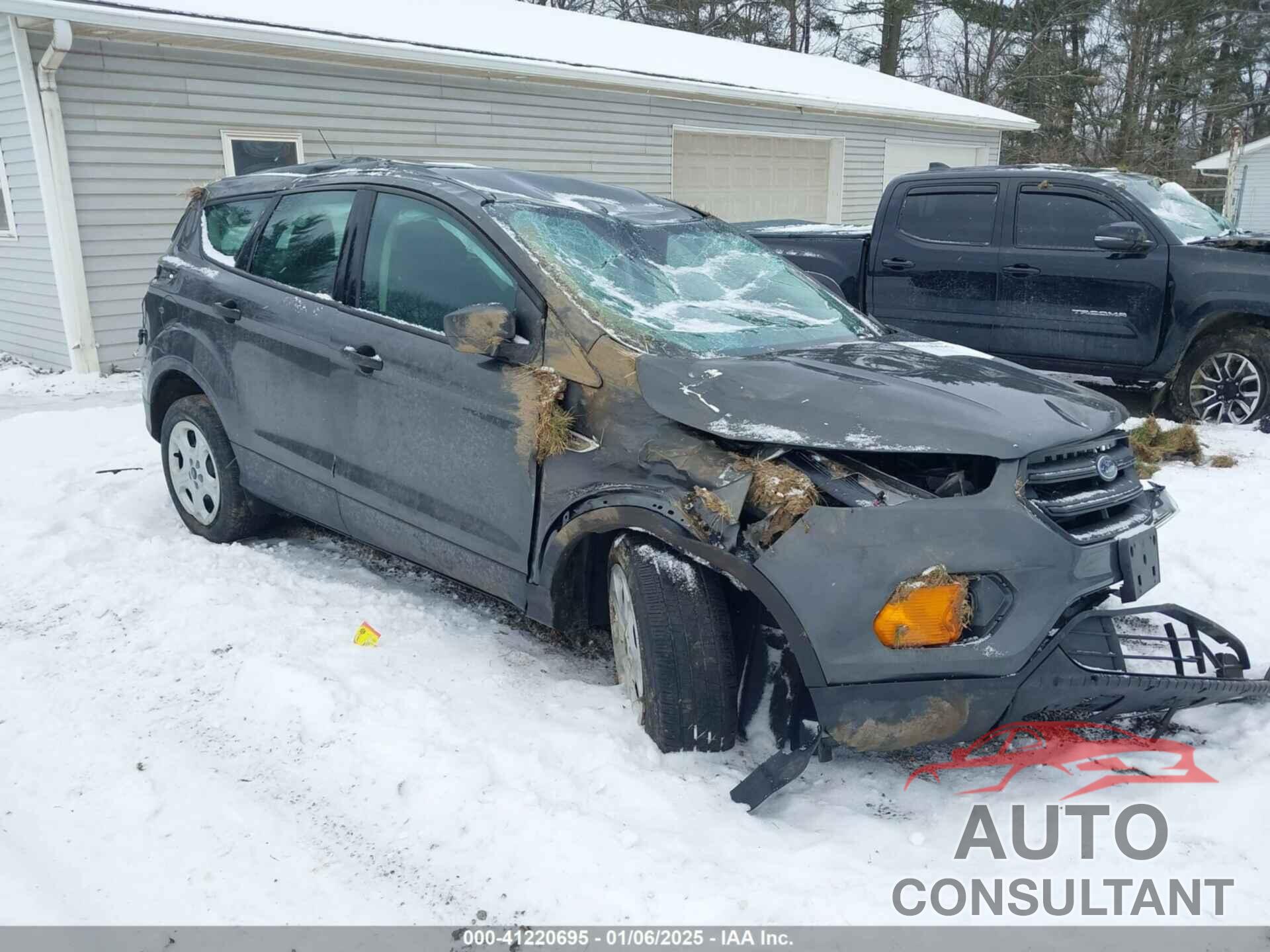 FORD ESCAPE 2018 - 1FMCU0F77JUA93725