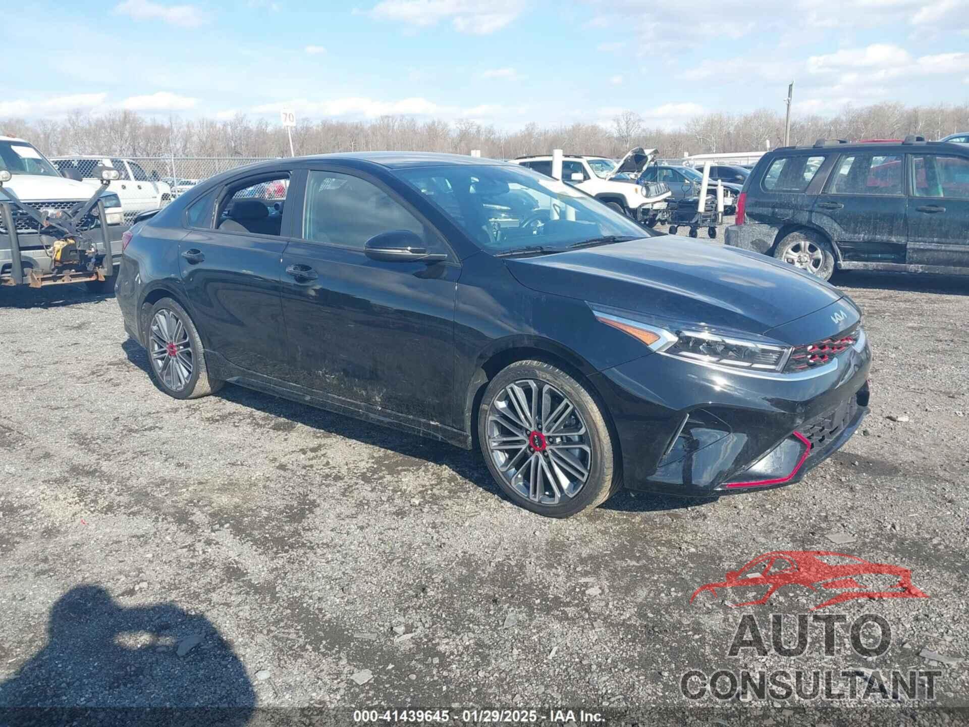 KIA FORTE 2023 - 3KPF44AC7PE639718