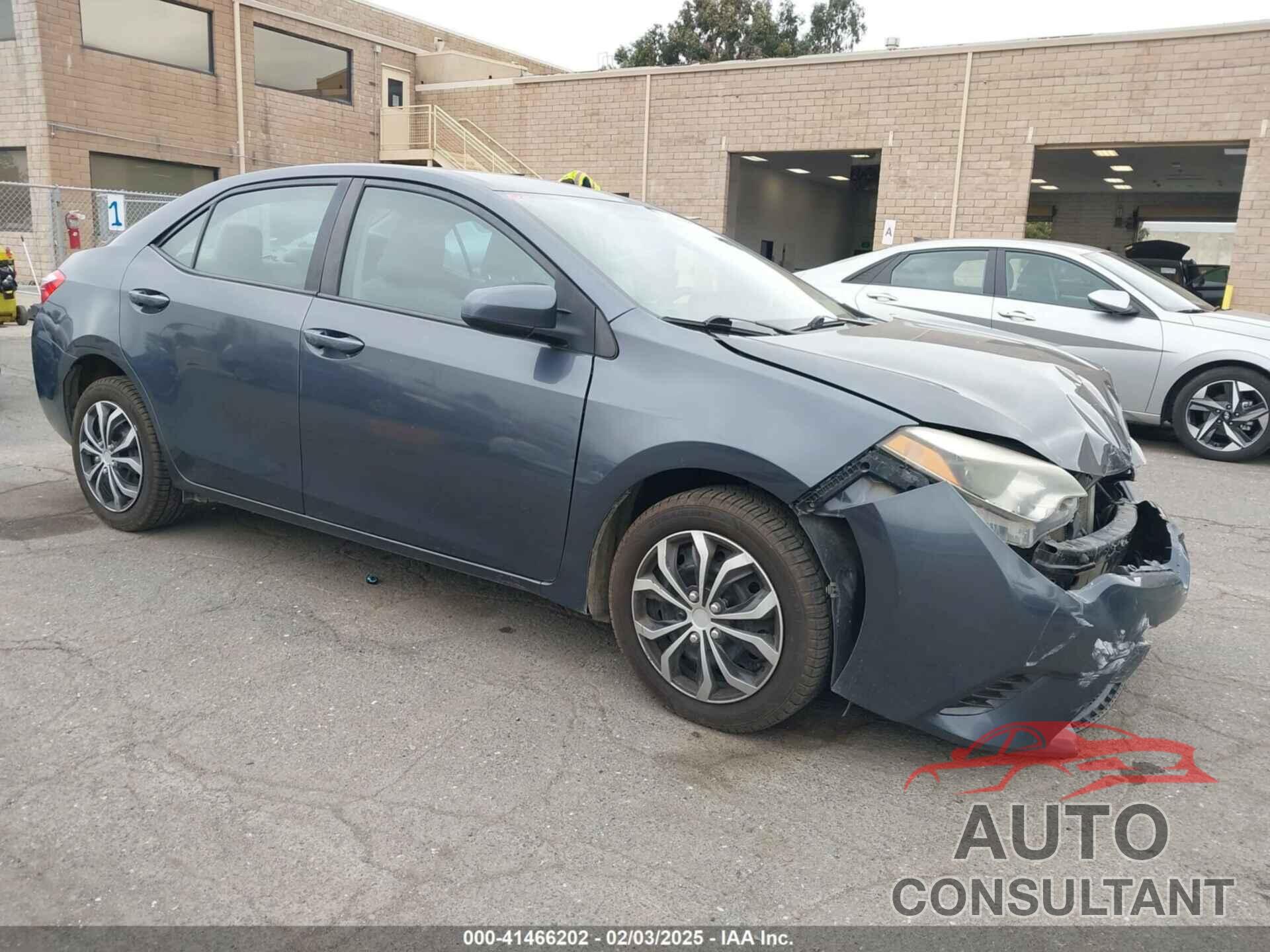 TOYOTA COROLLA 2015 - 5YFBURHE2FP332585