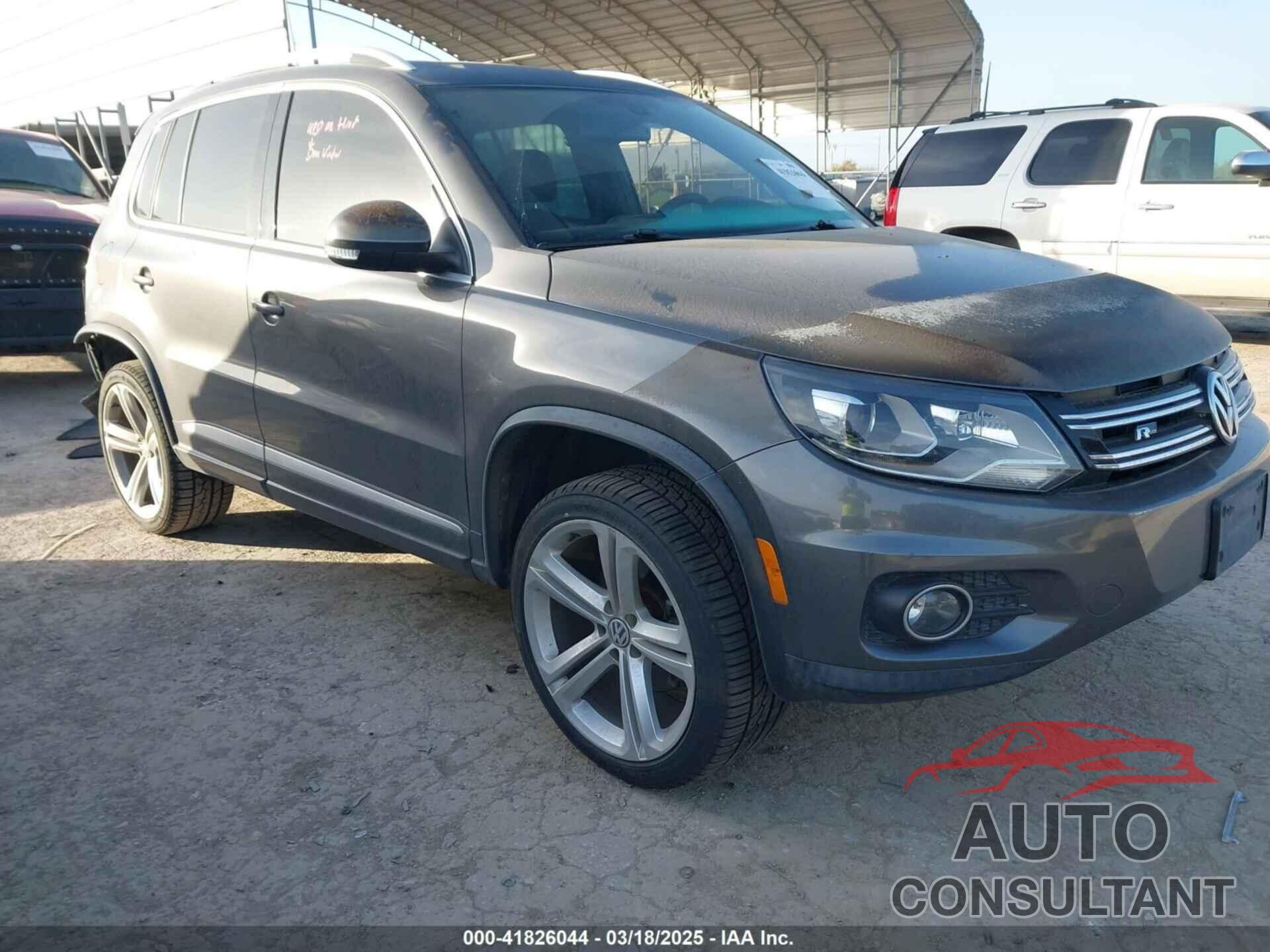 VOLKSWAGEN TIGUAN 2015 - WVGAV7AX3FW115042