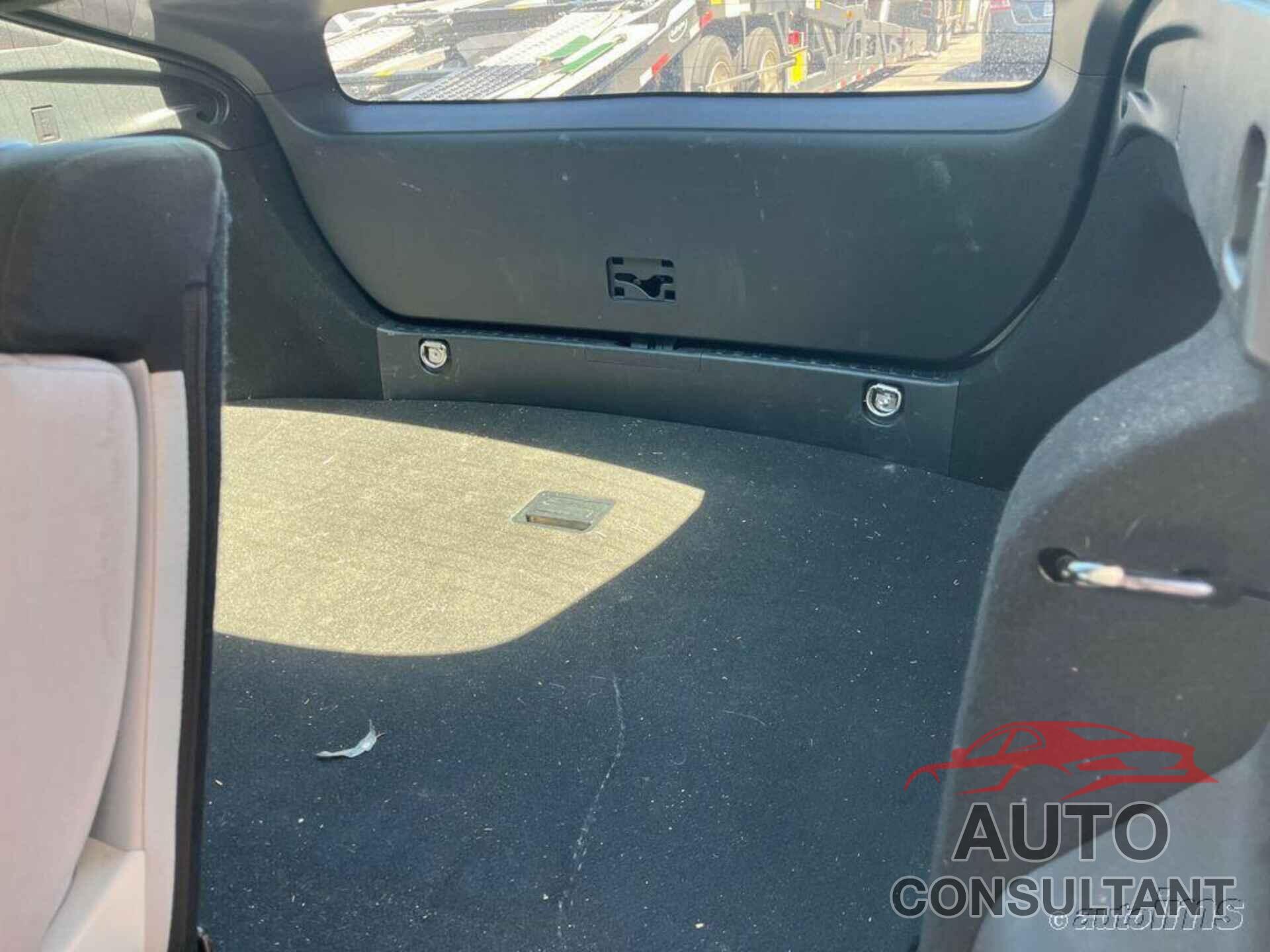 TOYOTA PRIUS 2019 - JTDKARFUXK3071468