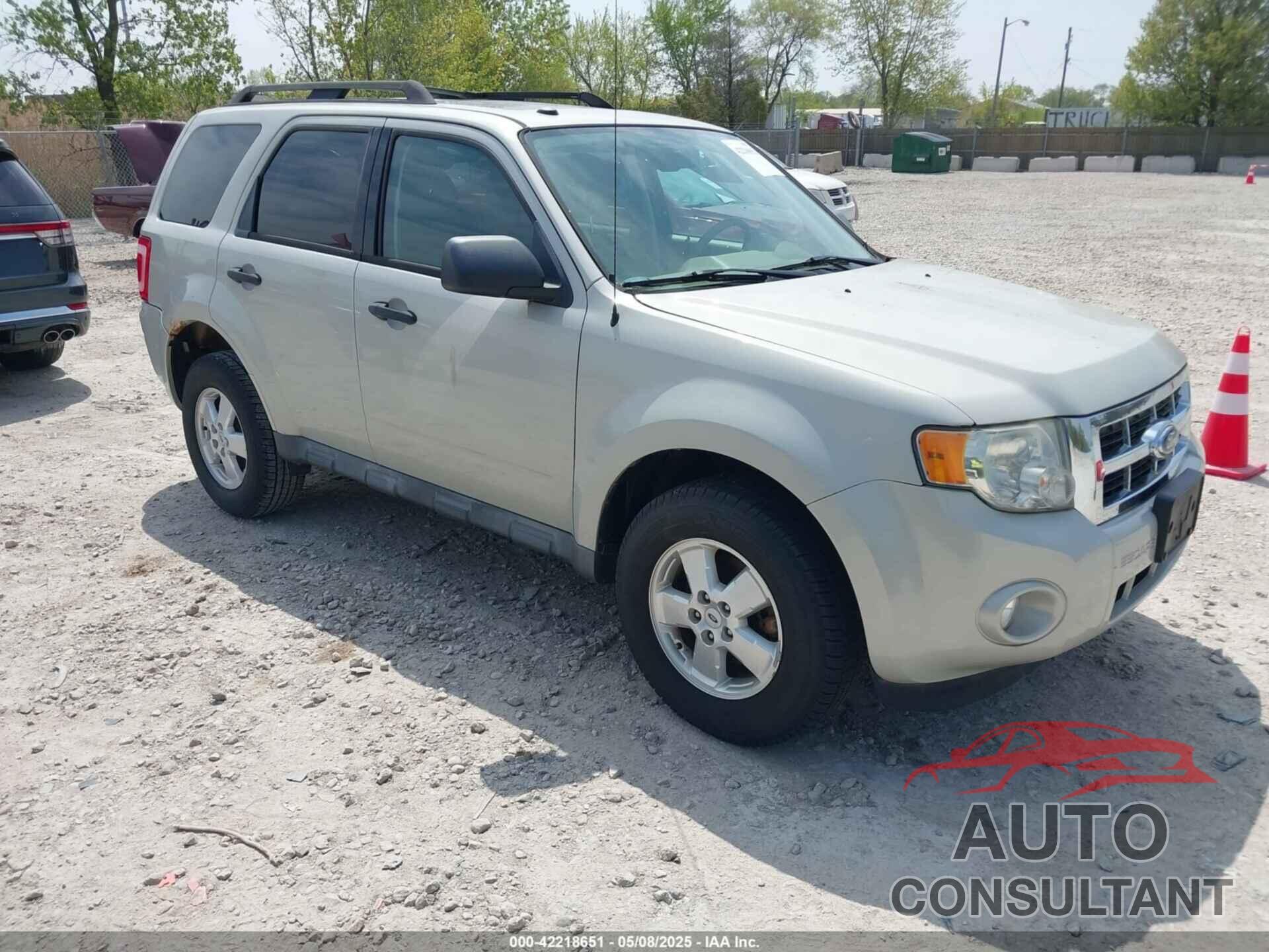 FORD ESCAPE 2009 - 1FMCU03G09KD06042