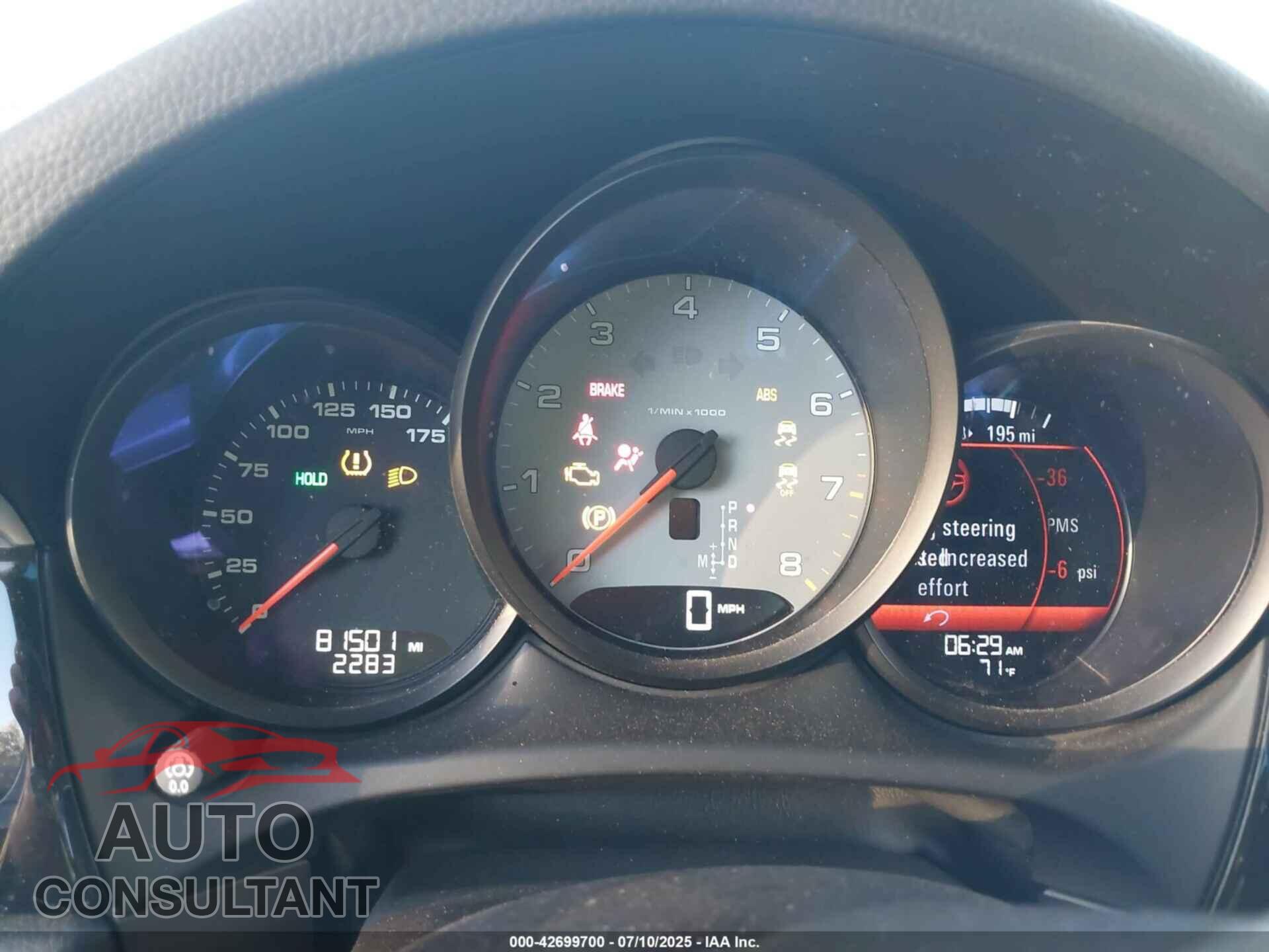 PORSCHE MACAN 2015 - WP1AB2A57FLB57731