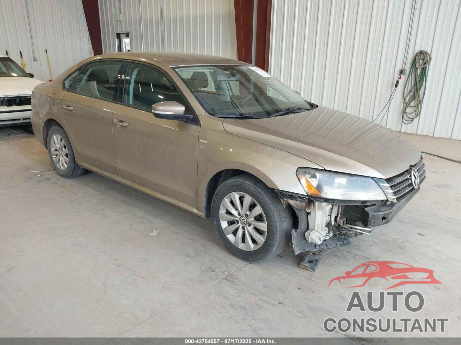 VOLKSWAGEN PASSAT 2015 - 1VWAT7A33FC028442