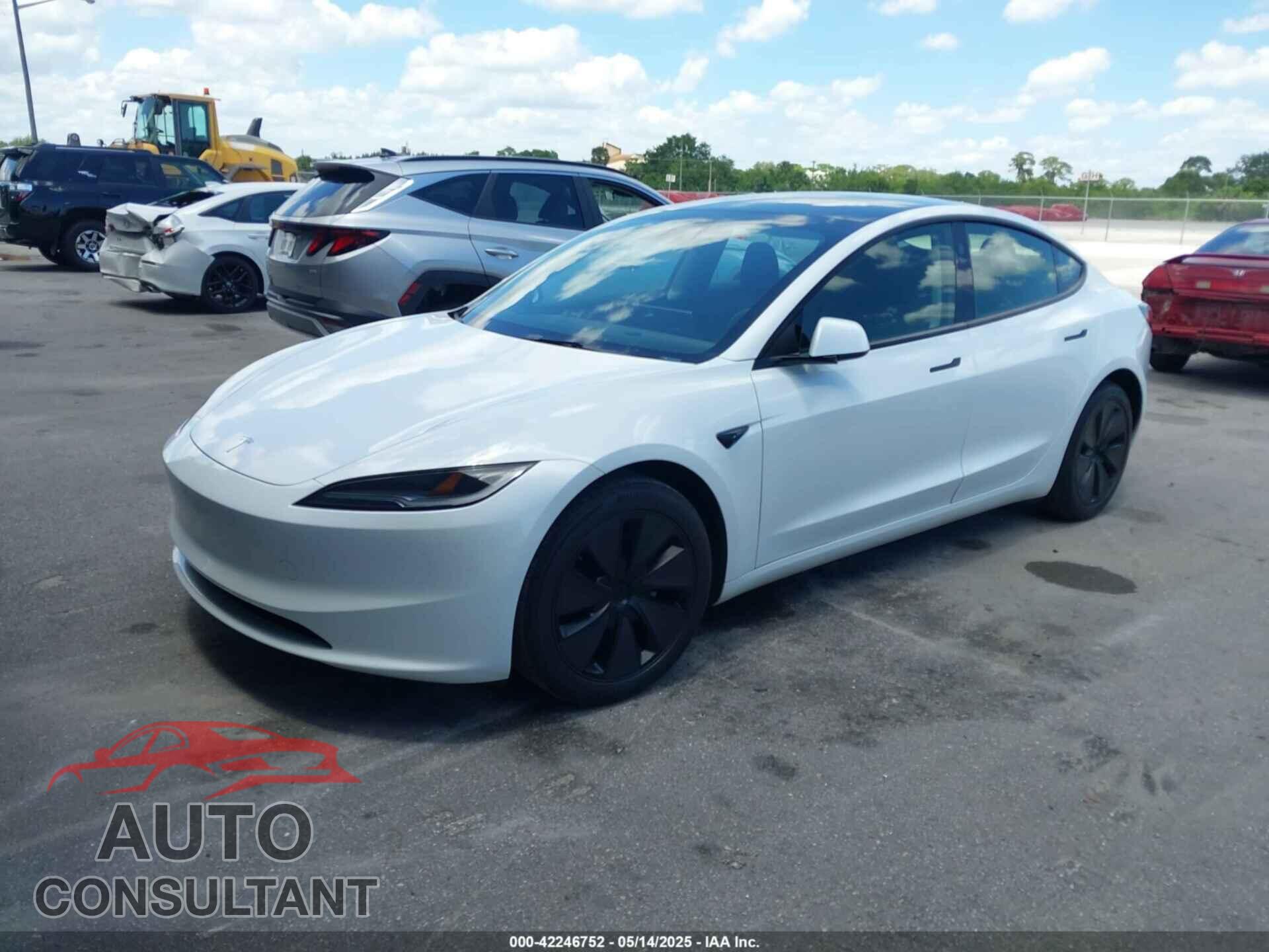 TESLA MODEL 3 2024 - 5YJ3E1EA7RF721503