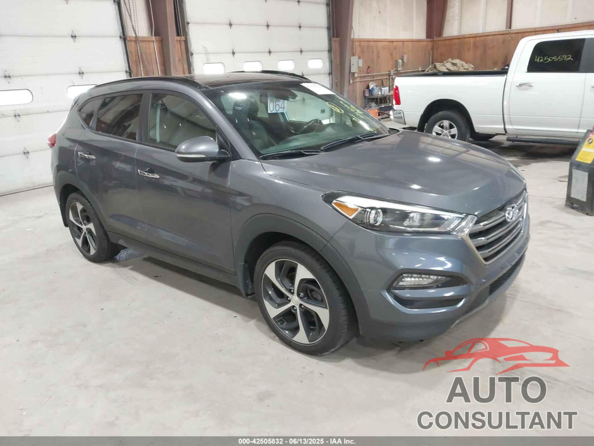 HYUNDAI TUCSON 2016 - KM8J3CA25GU058570