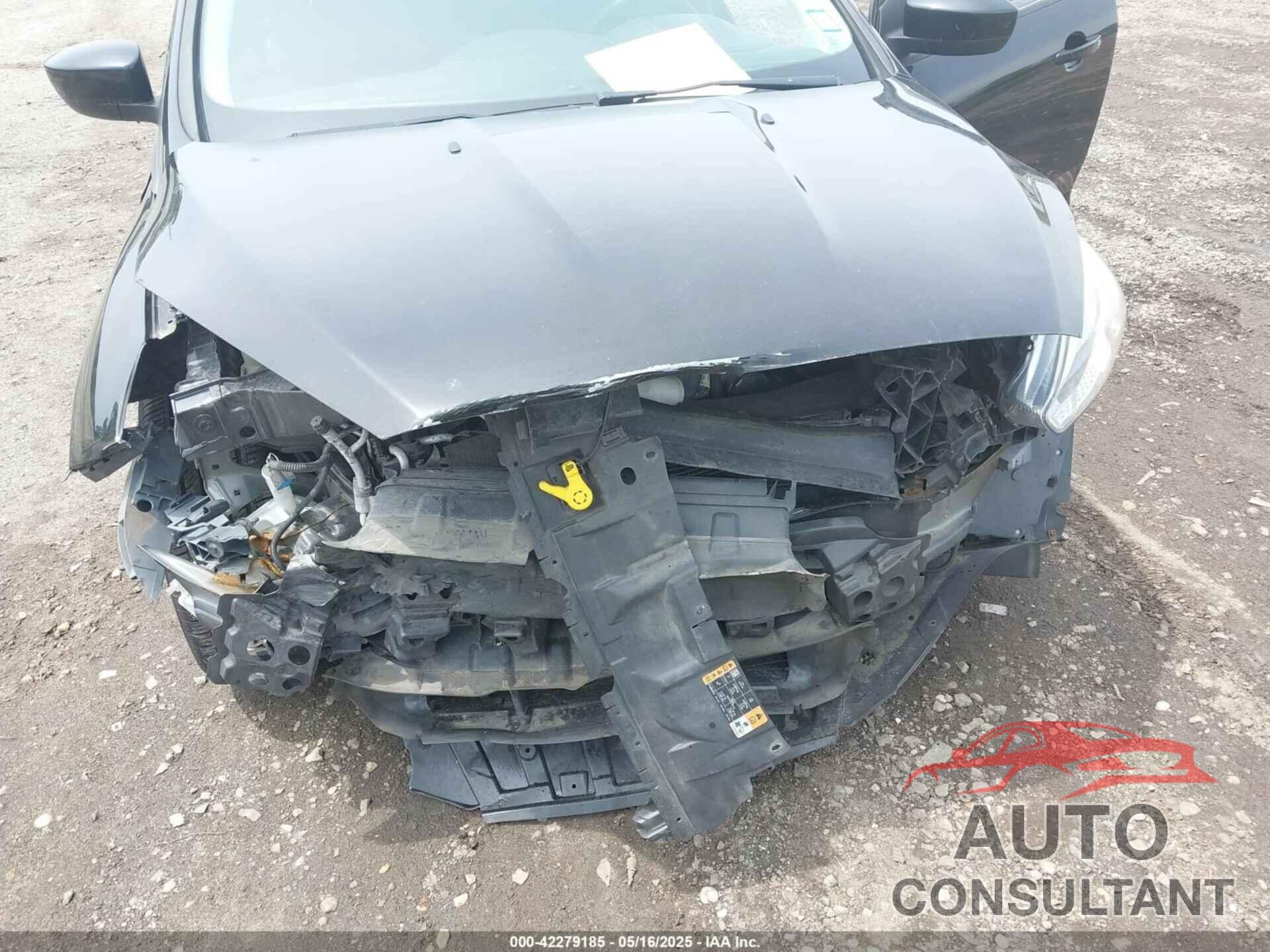 FORD FOCUS 2018 - 1FADP3F29JL231220