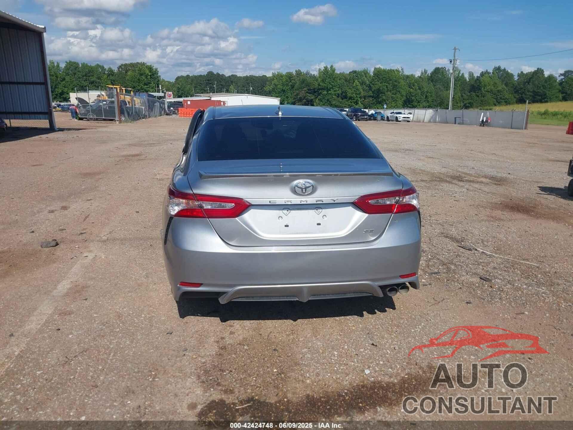 TOYOTA CAMRY 2020 - 4T1M11AK3LU988453
